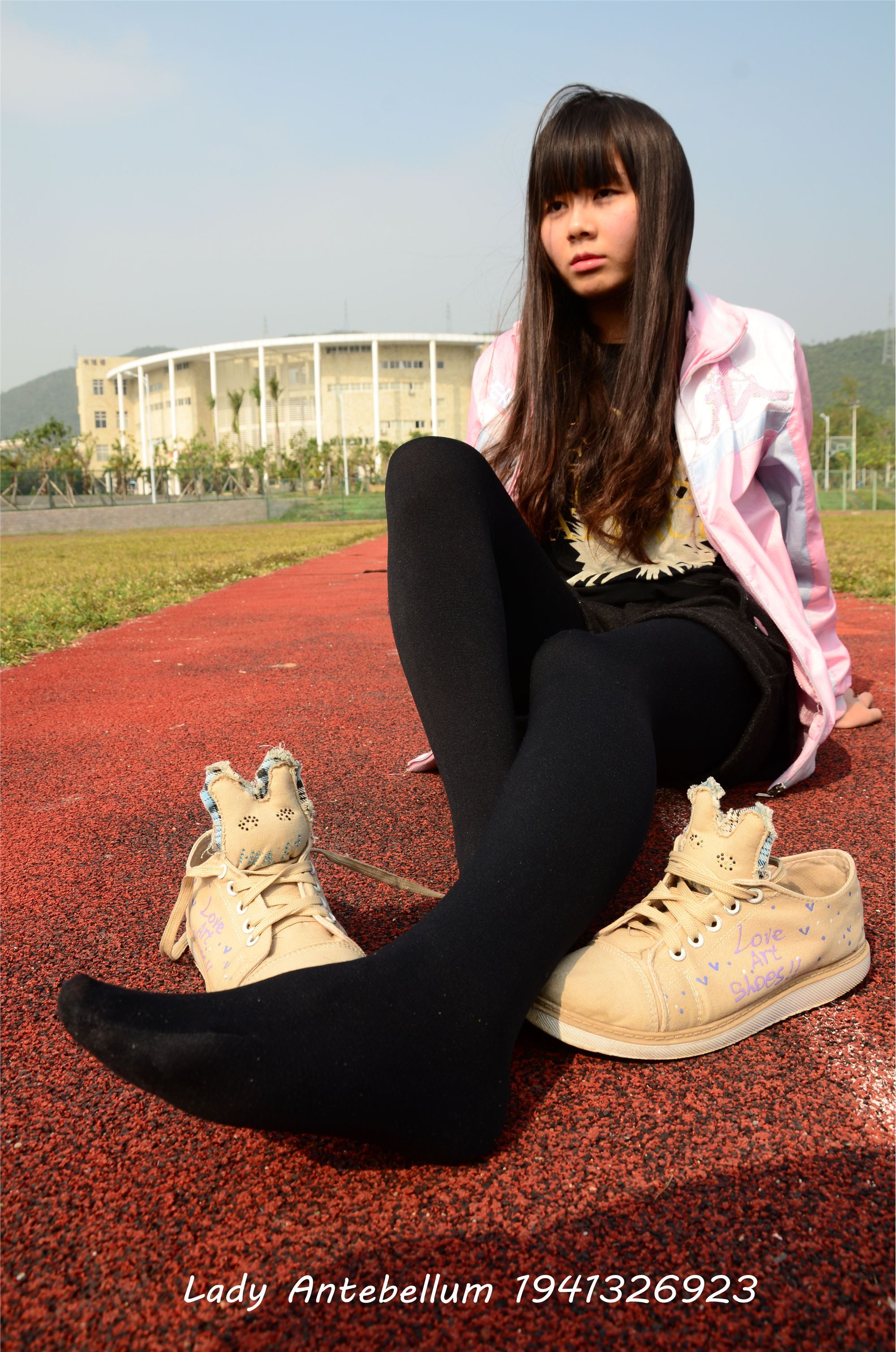 [战前女神] 恋足美腿棉袜女神级摄影套图 017