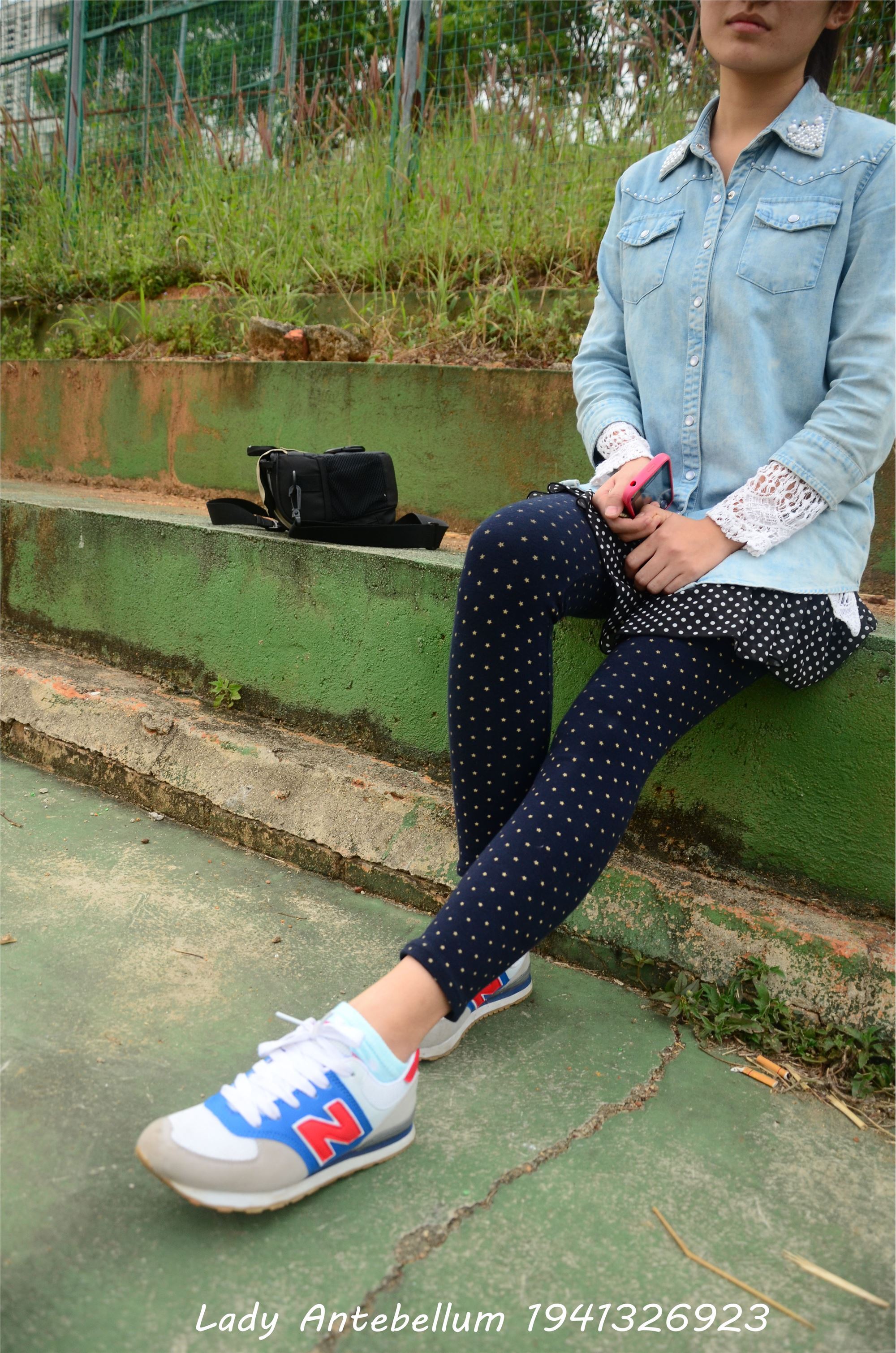 [战前女神] 恋足美腿棉袜女神级摄影套图 018