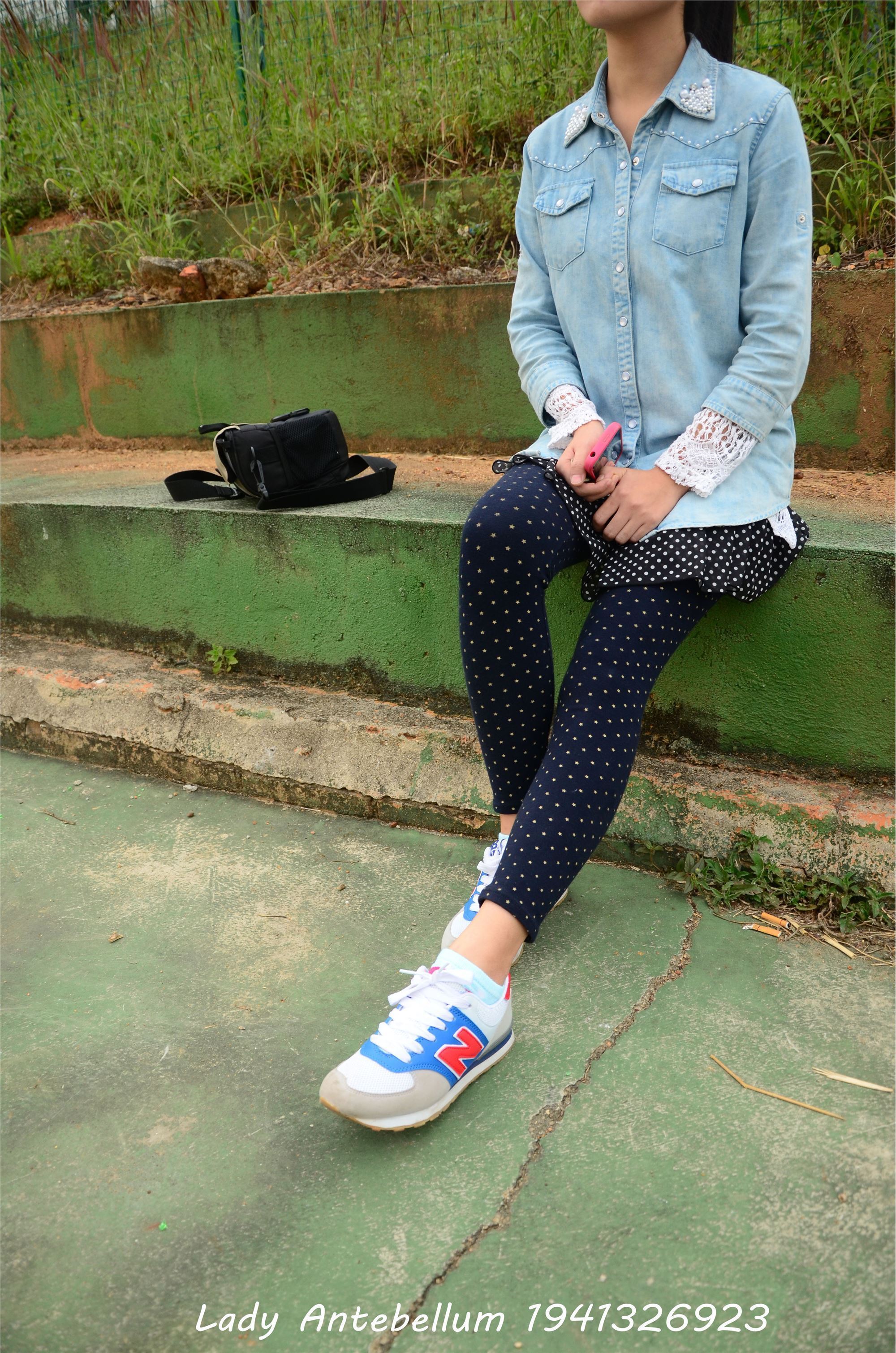 [战前女神] 恋足美腿棉袜女神级摄影套图 018