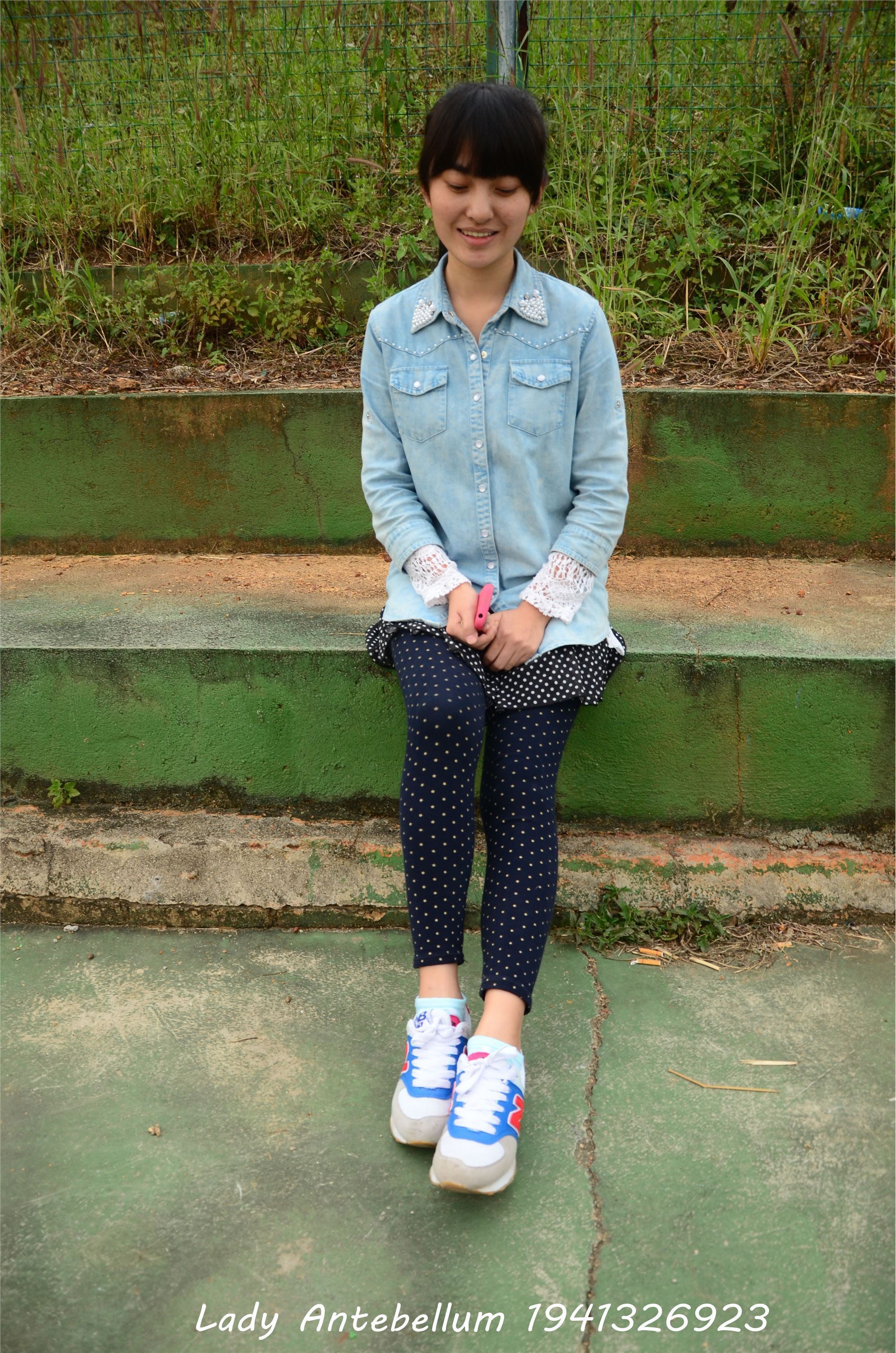 [战前女神] 恋足美腿棉袜女神级摄影套图 018