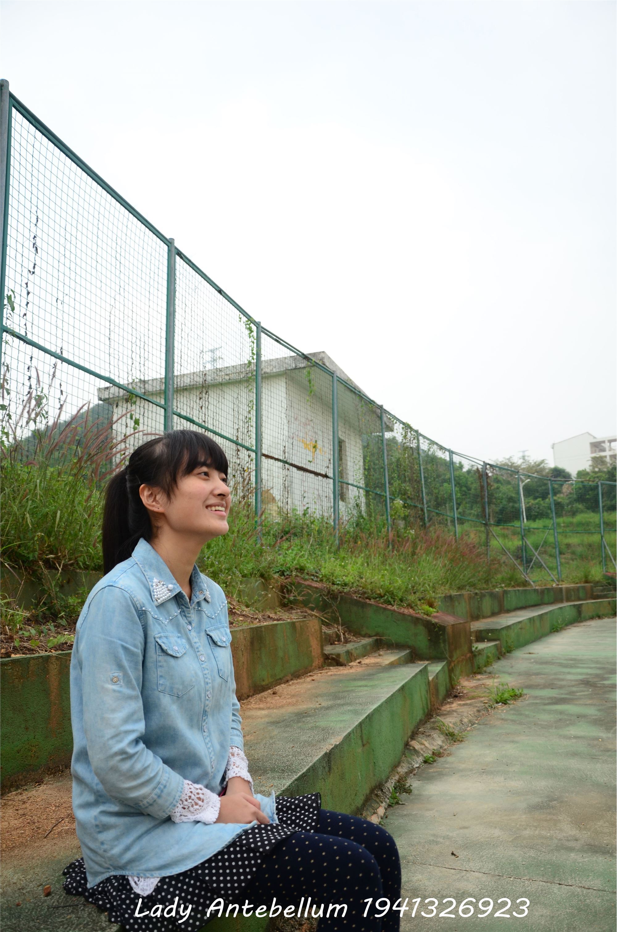 [战前女神] 恋足美腿棉袜女神级摄影套图 018