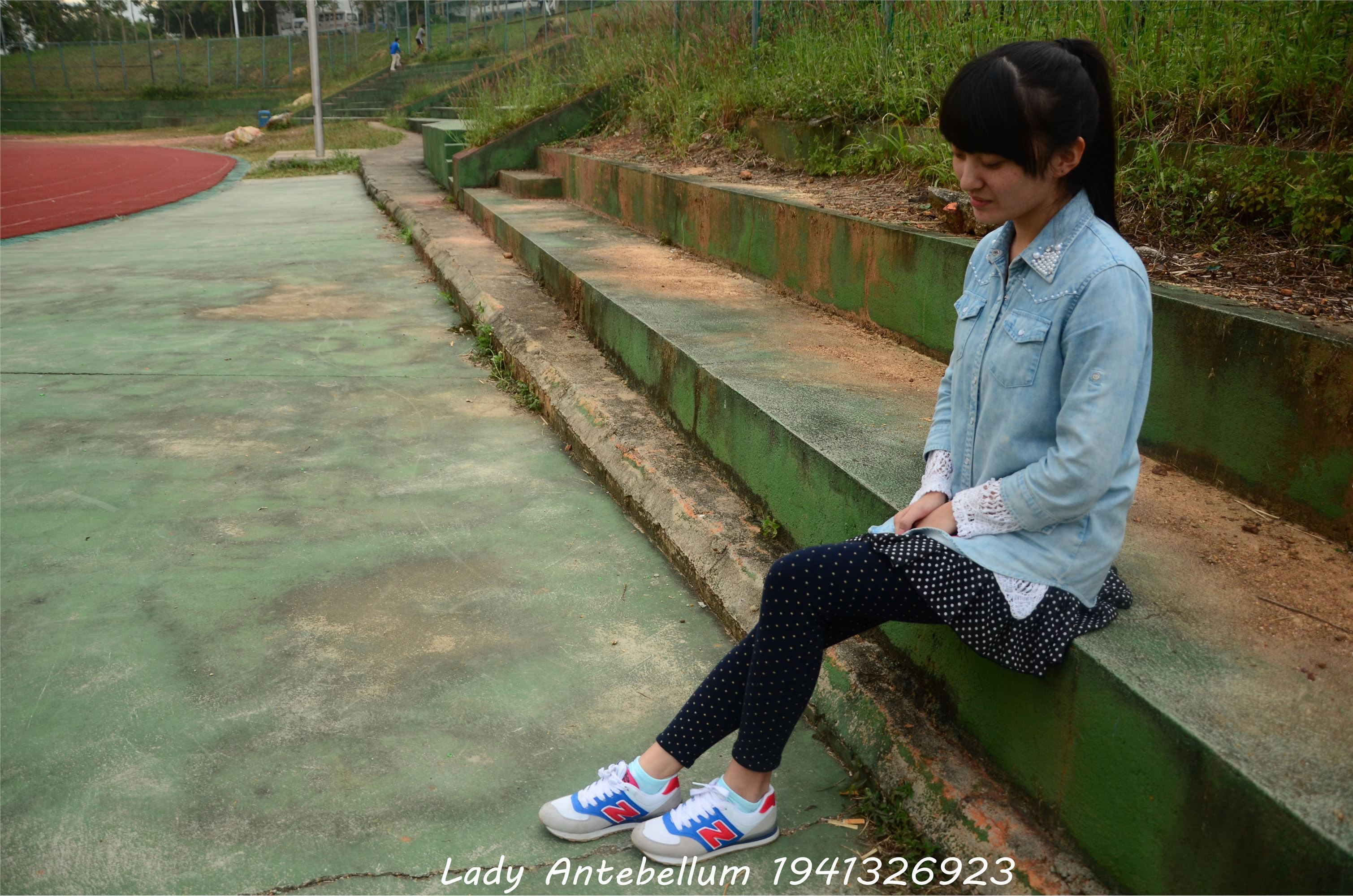 [战前女神] 恋足美腿棉袜女神级摄影套图 018