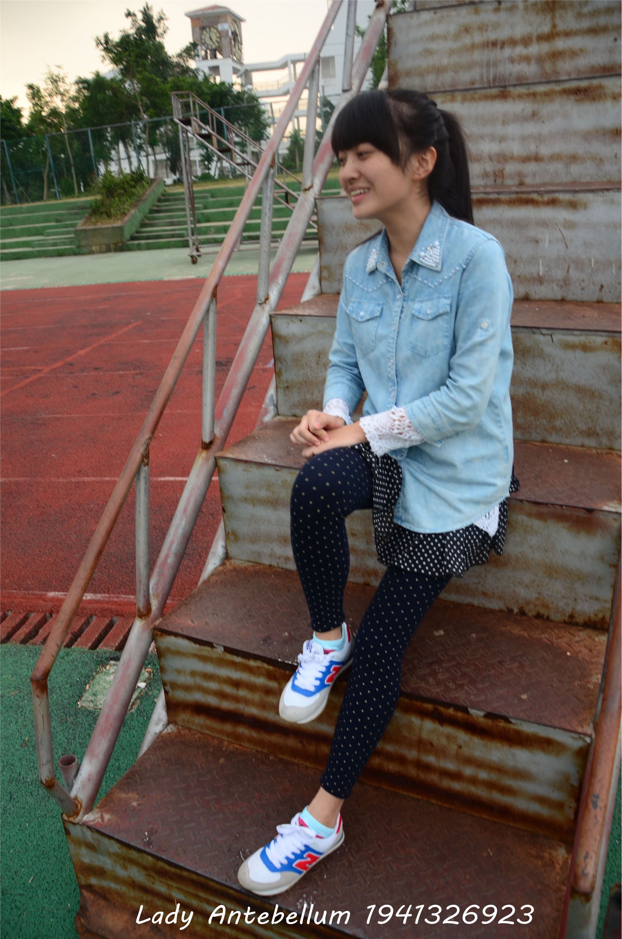 [战前女神] 恋足美腿棉袜女神级摄影套图 018