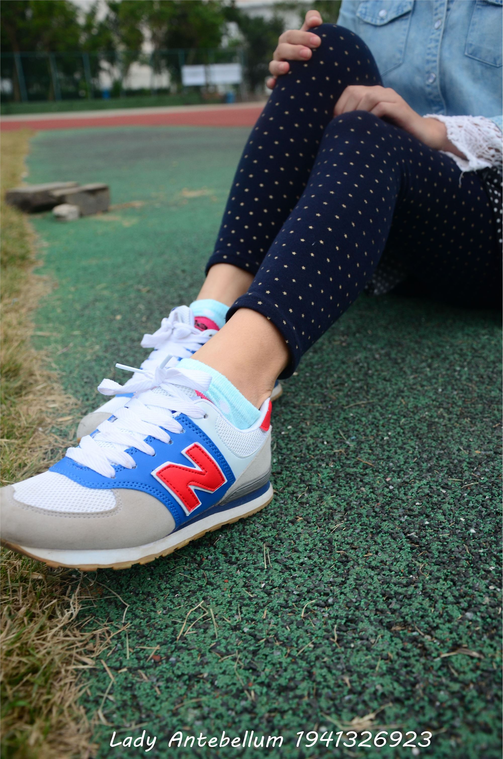 [战前女神] 恋足美腿棉袜女神级摄影套图 018