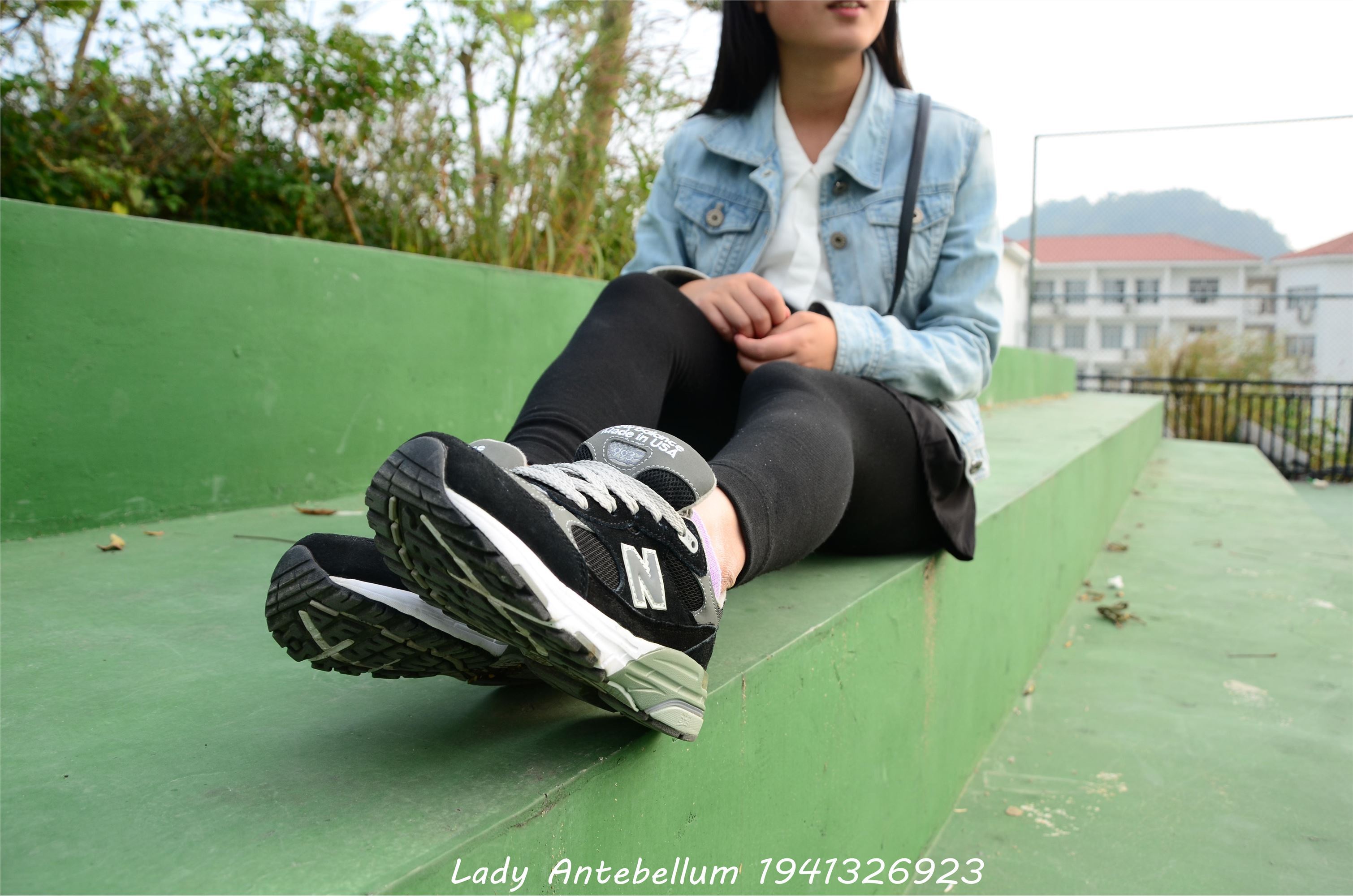 [战前女神] 恋足美腿棉袜女神级摄影套图 019