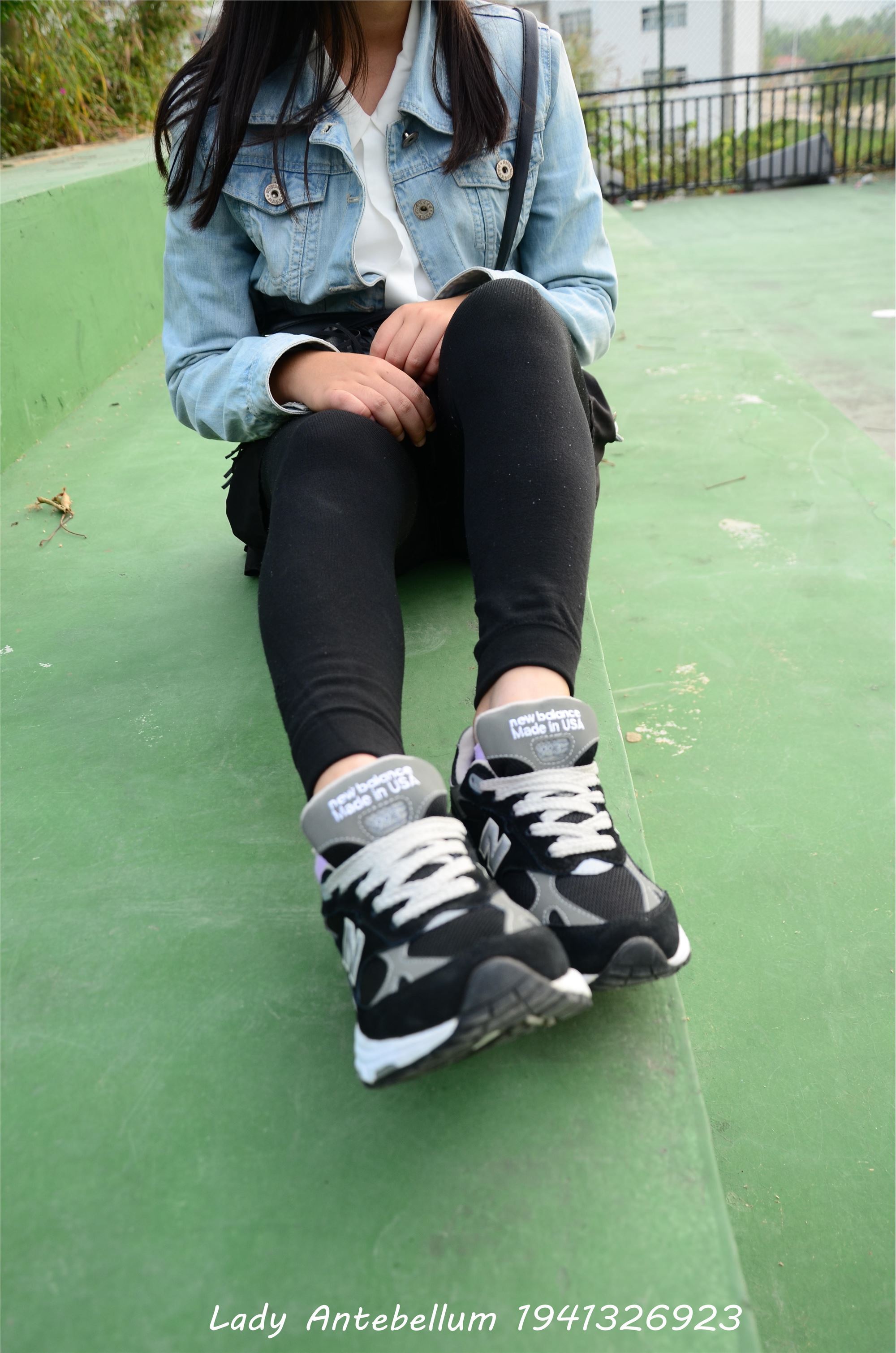 [战前女神] 恋足美腿棉袜女神级摄影套图 019