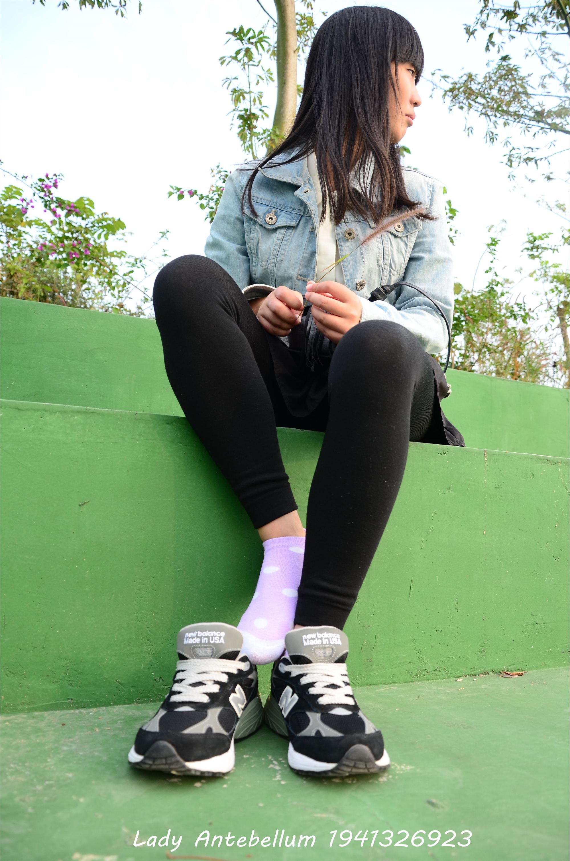 [战前女神] 恋足美腿棉袜女神级摄影套图 019