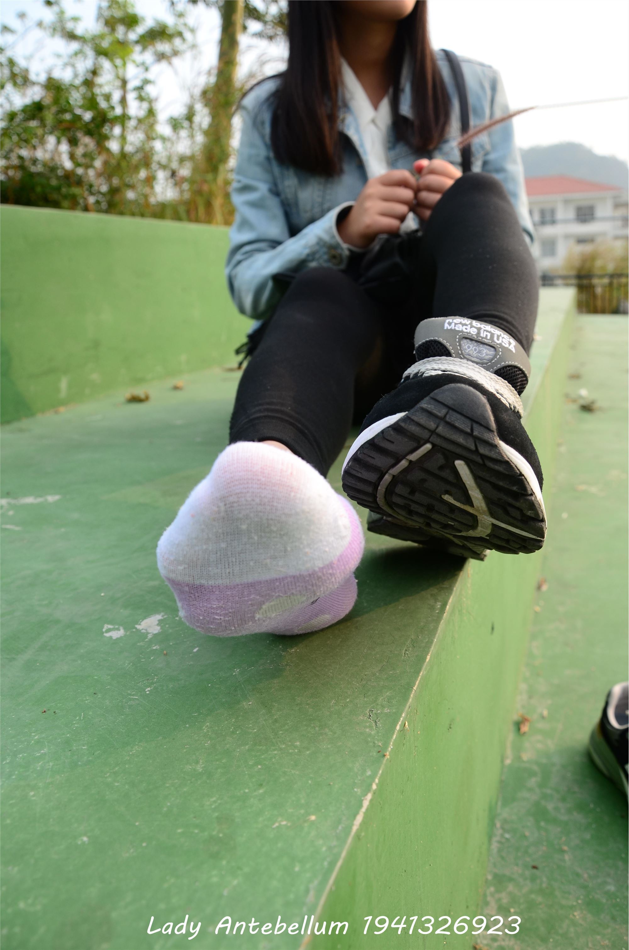 [战前女神] 恋足美腿棉袜女神级摄影套图 019