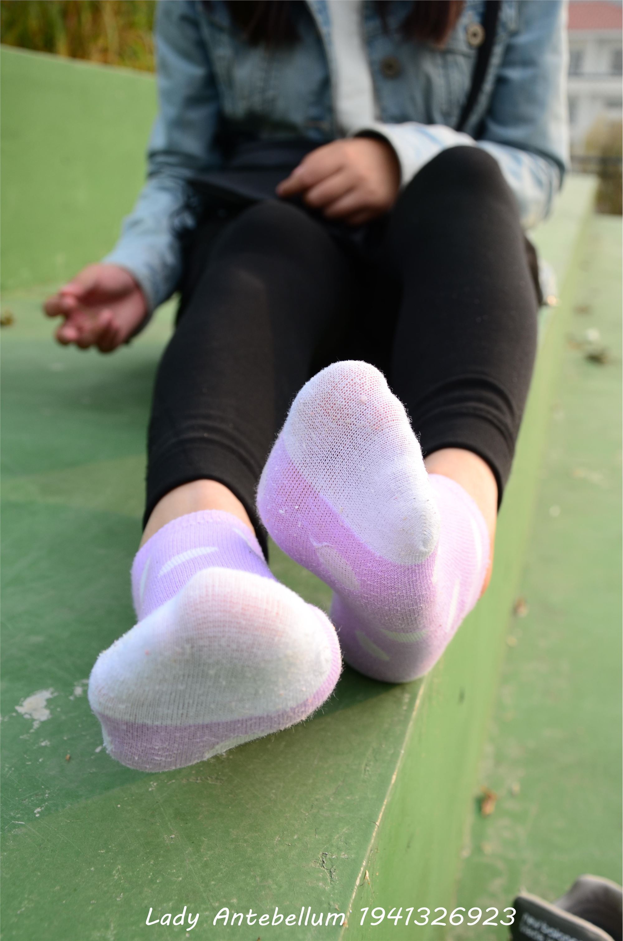 [战前女神] 恋足美腿棉袜女神级摄影套图 019