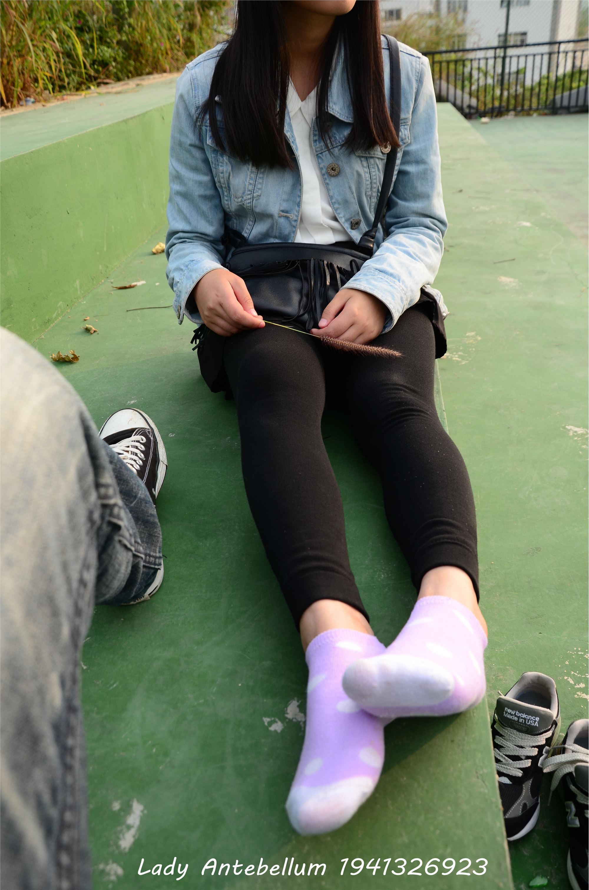 [战前女神] 恋足美腿棉袜女神级摄影套图 019