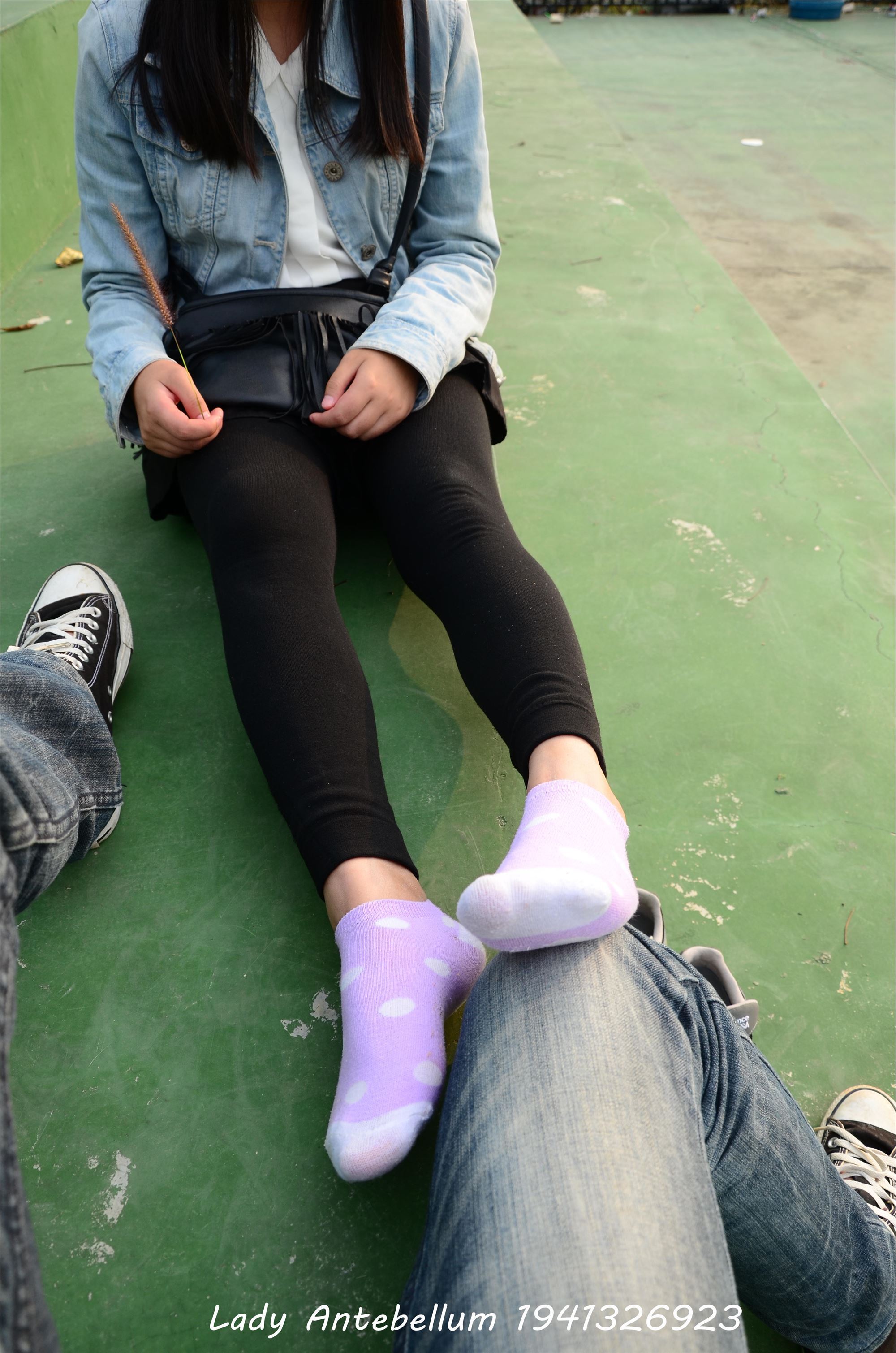 [战前女神] 恋足美腿棉袜女神级摄影套图 019