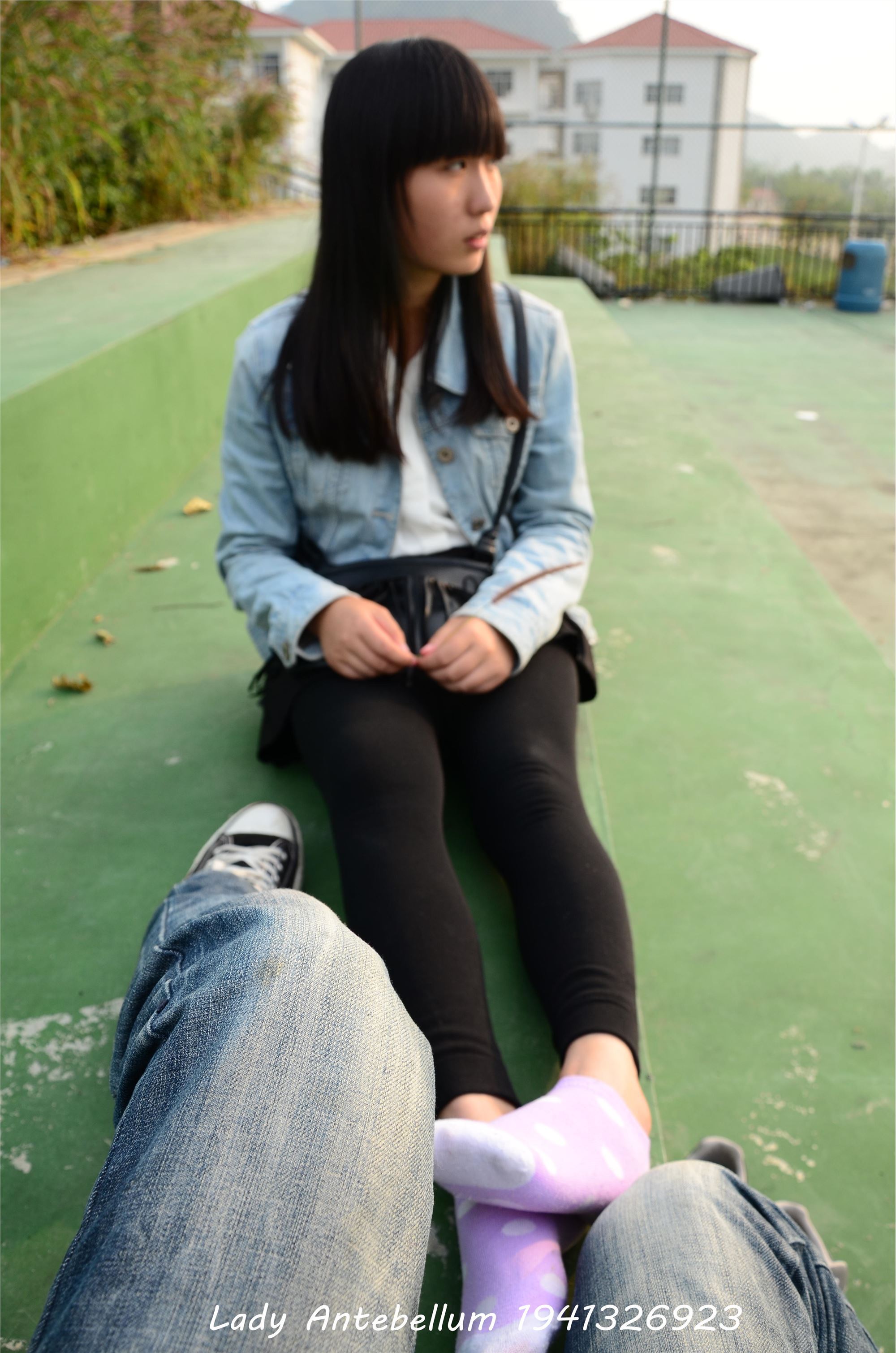 [战前女神] 恋足美腿棉袜女神级摄影套图 019