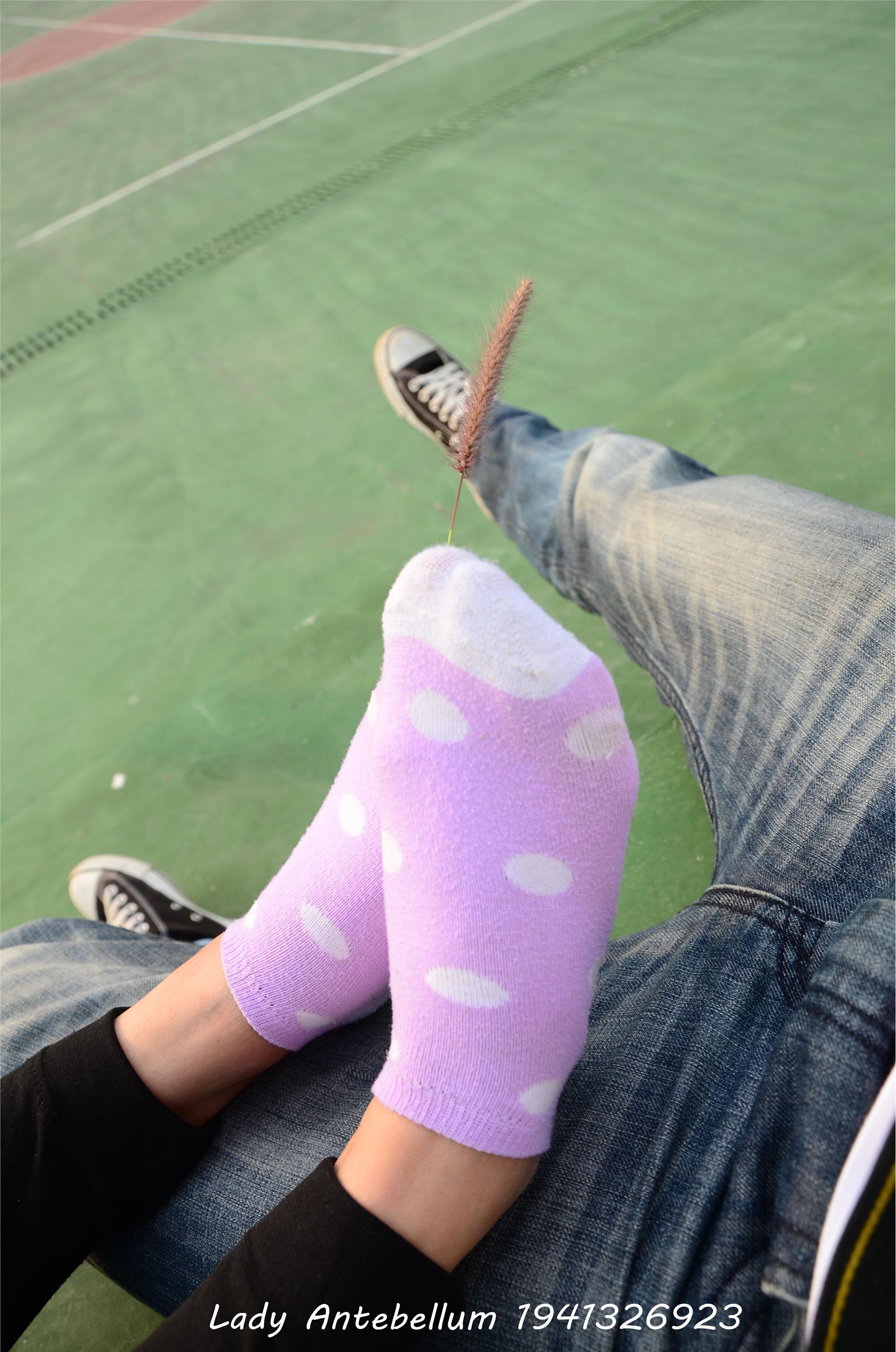 [战前女神] 恋足美腿棉袜女神级摄影套图 019