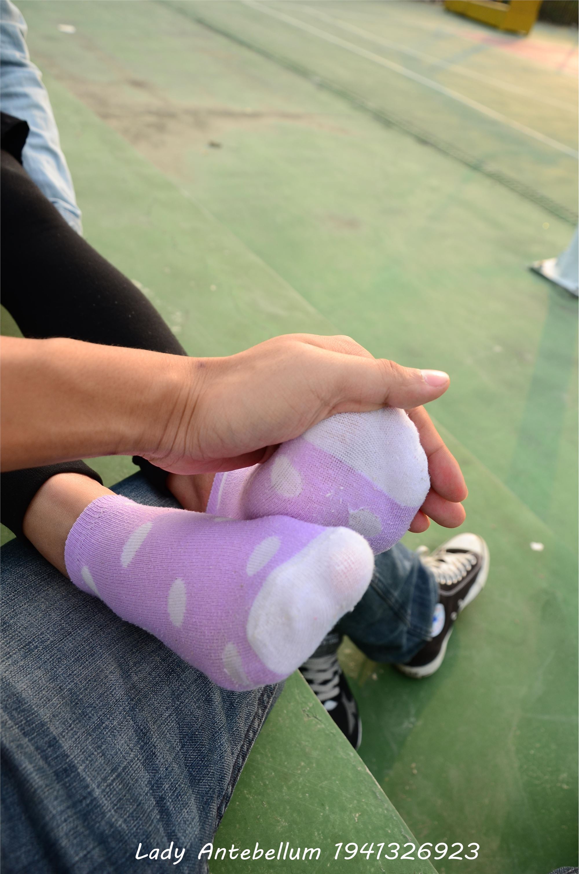 [战前女神] 恋足美腿棉袜女神级摄影套图 019