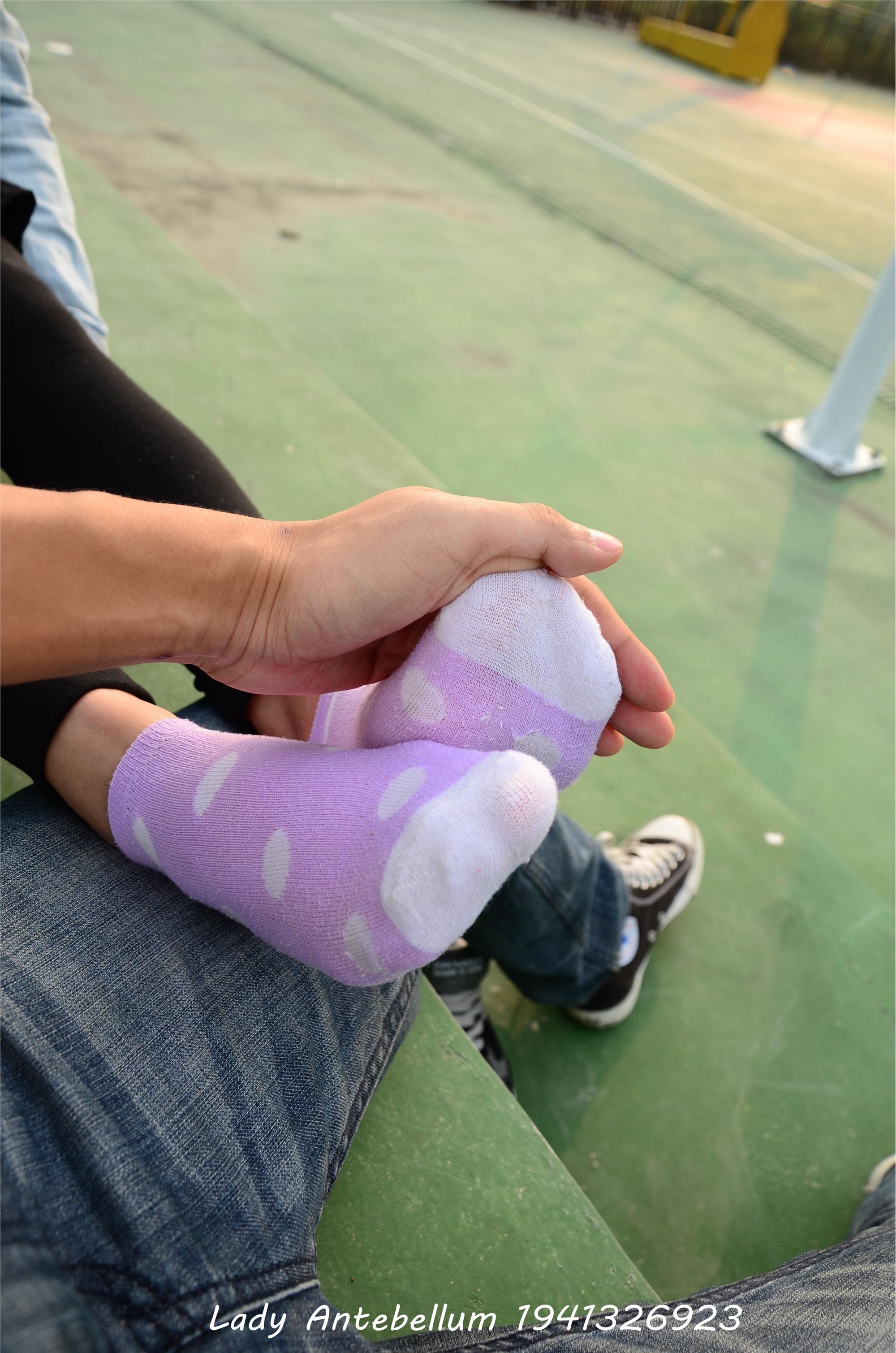 [战前女神] 恋足美腿棉袜女神级摄影套图 019