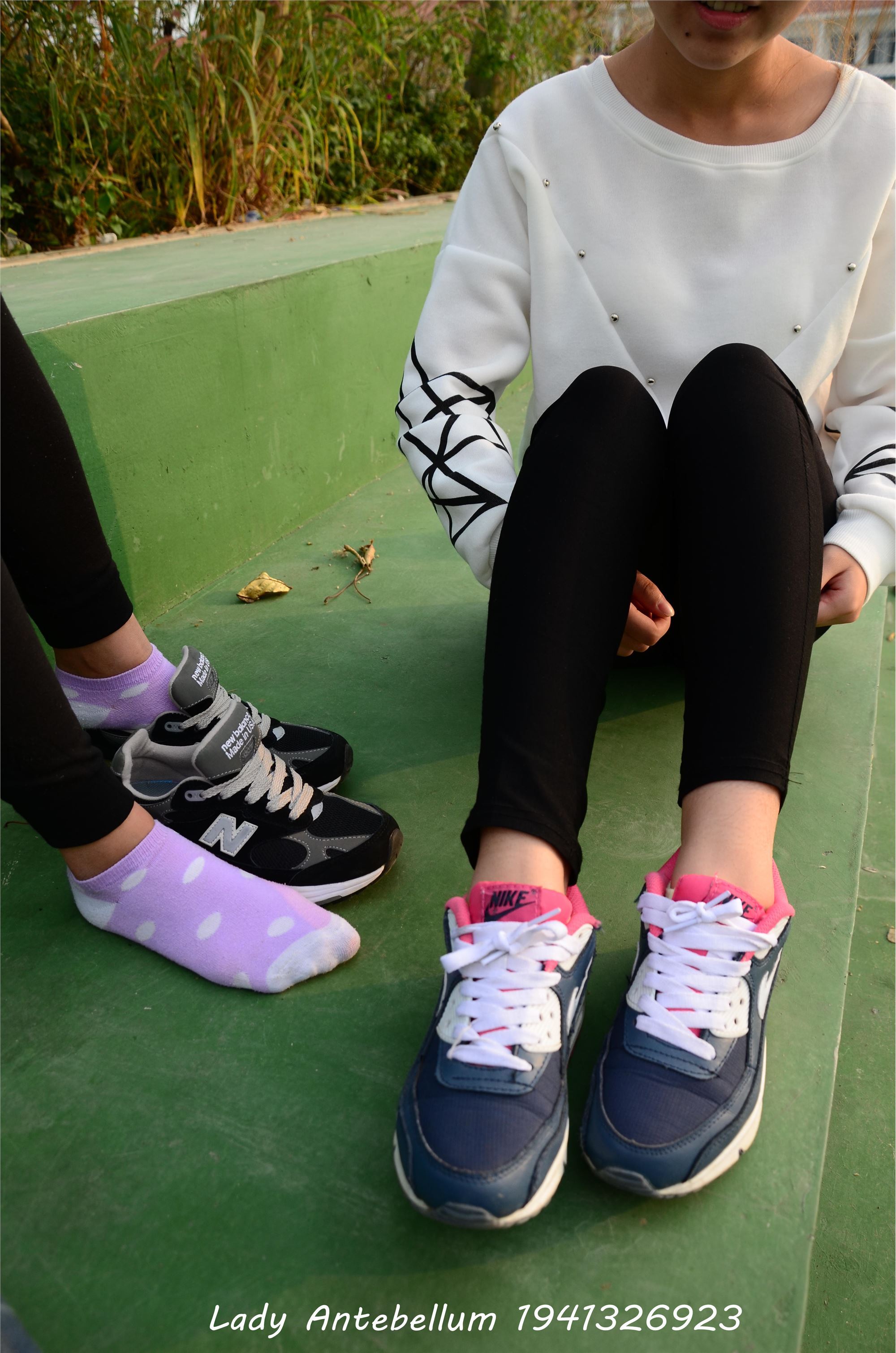 [战前女神] 恋足美腿棉袜女神级摄影套图 019