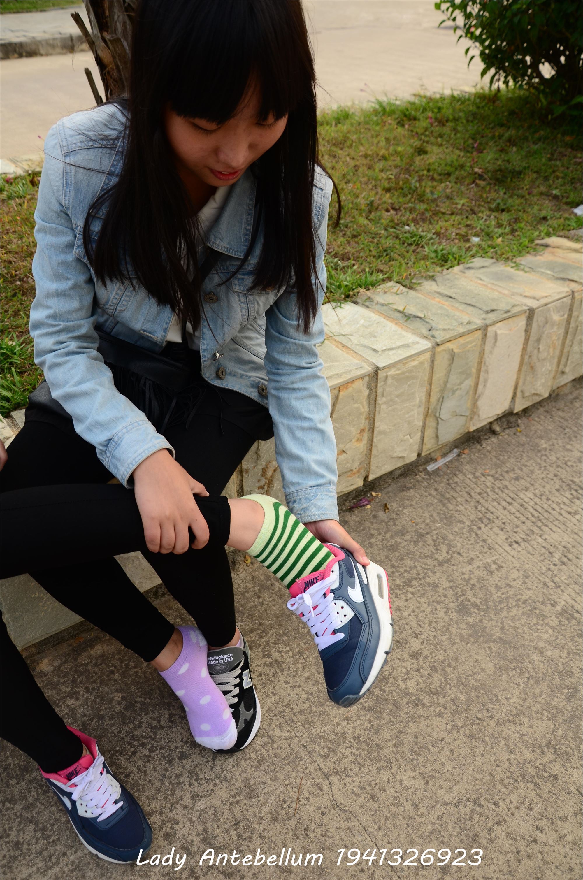 [战前女神] 恋足美腿棉袜女神级摄影套图 019