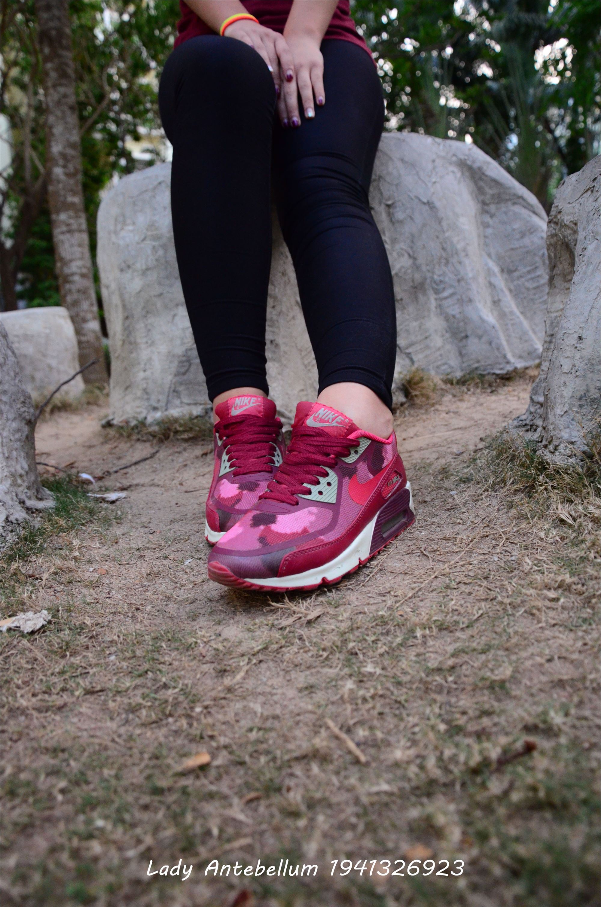 [战前女神] 恋足美腿棉袜女神级摄影套图 020