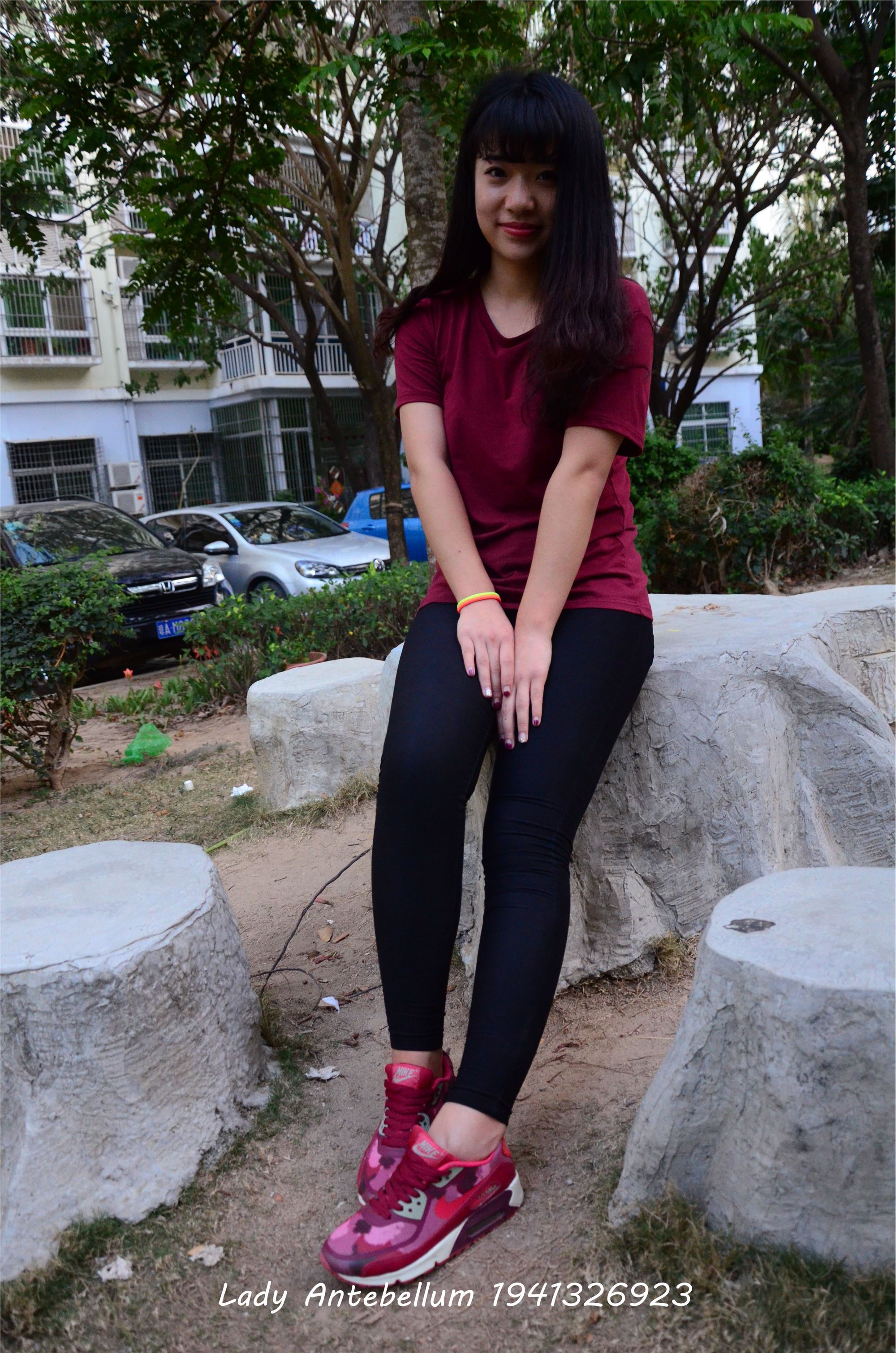 [战前女神] 恋足美腿棉袜女神级摄影套图 020