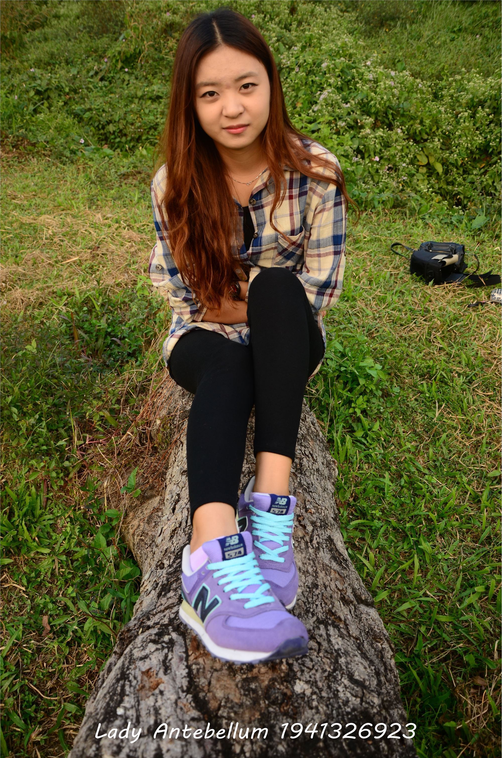 [战前女神] 恋足美腿棉袜女神级摄影套图 021