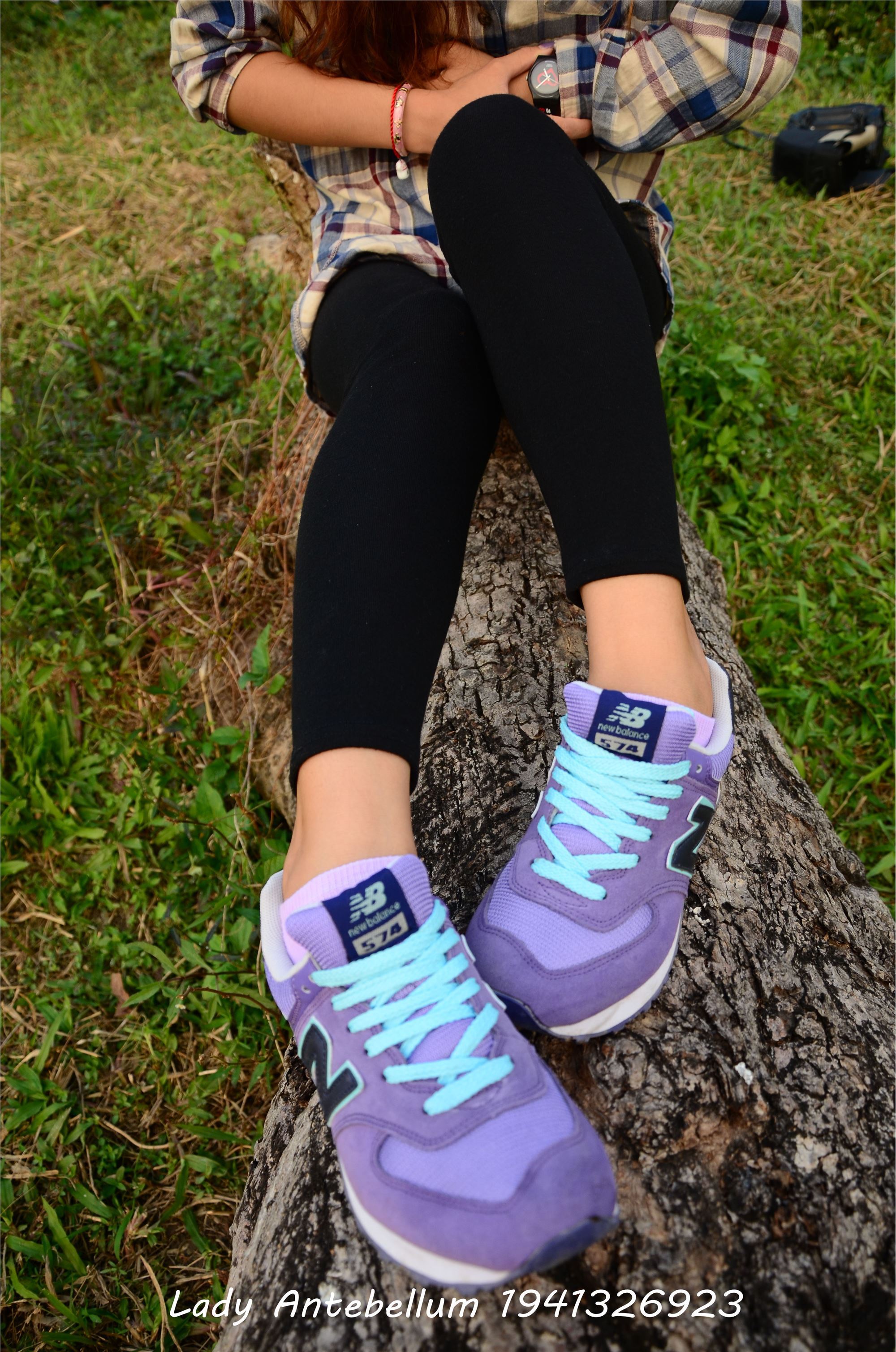 [战前女神] 恋足美腿棉袜女神级摄影套图 021