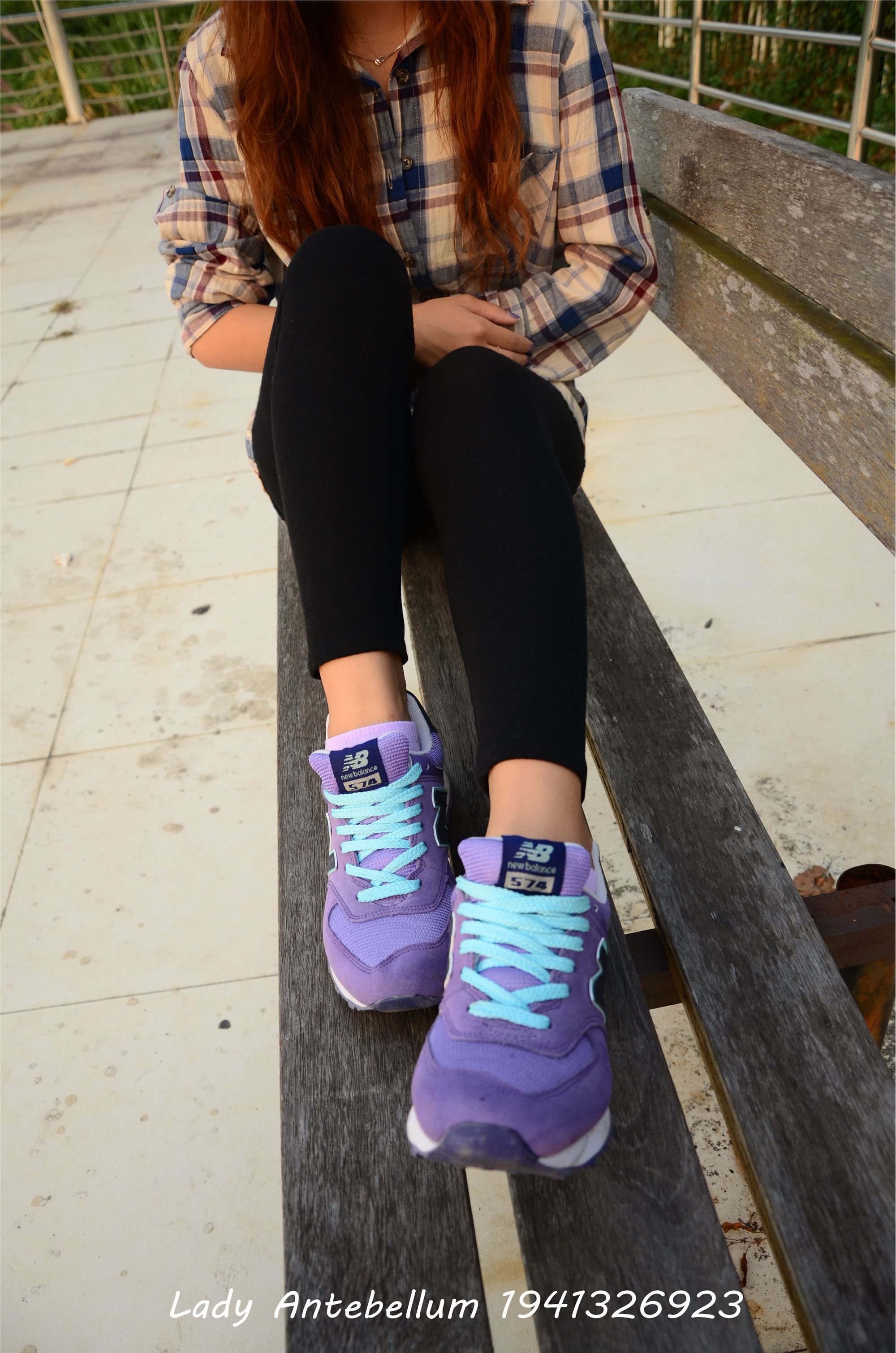 [战前女神] 恋足美腿棉袜女神级摄影套图 021