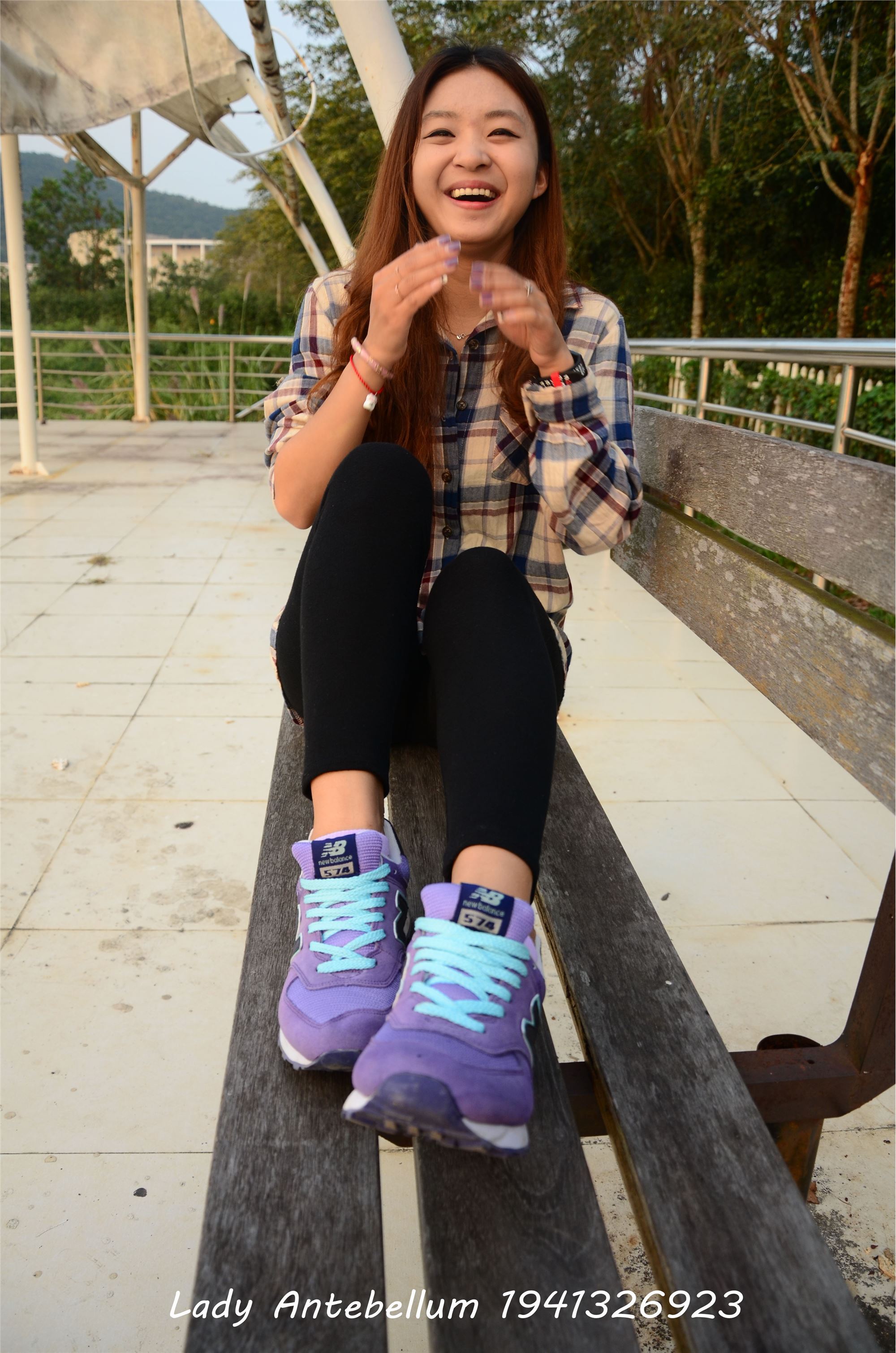 [战前女神] 恋足美腿棉袜女神级摄影套图 021