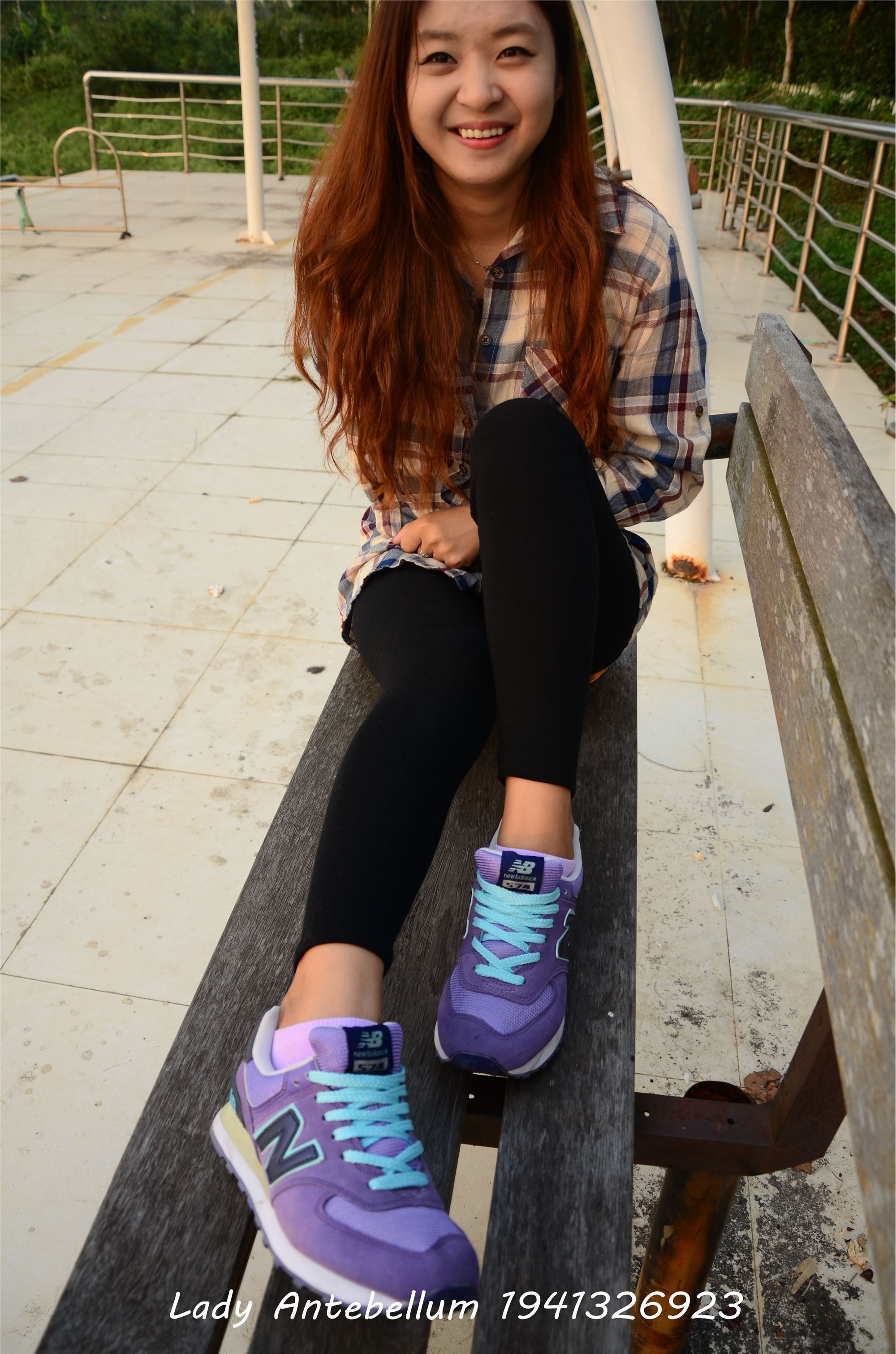 [战前女神] 恋足美腿棉袜女神级摄影套图 021