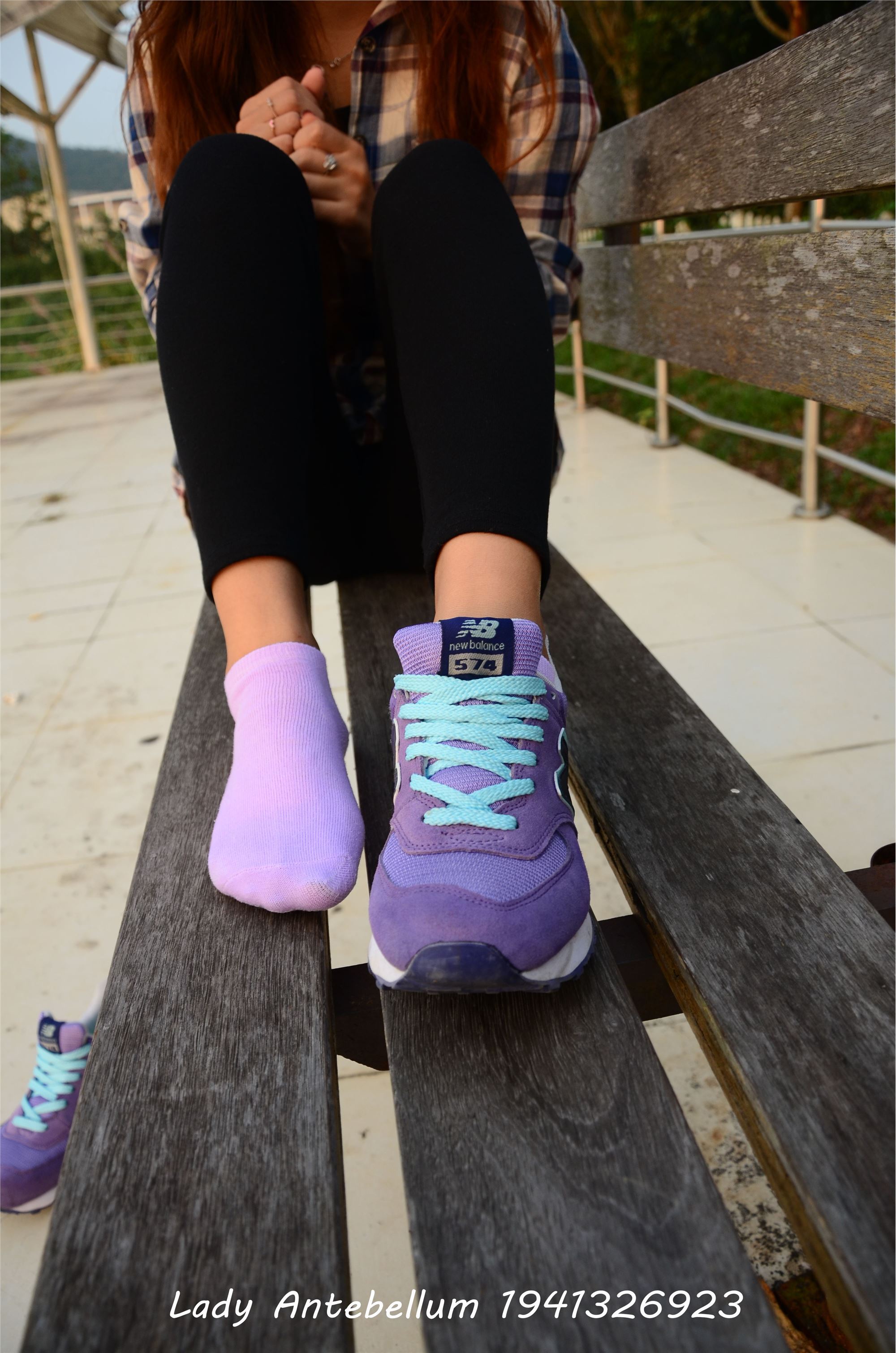 [战前女神] 恋足美腿棉袜女神级摄影套图 021