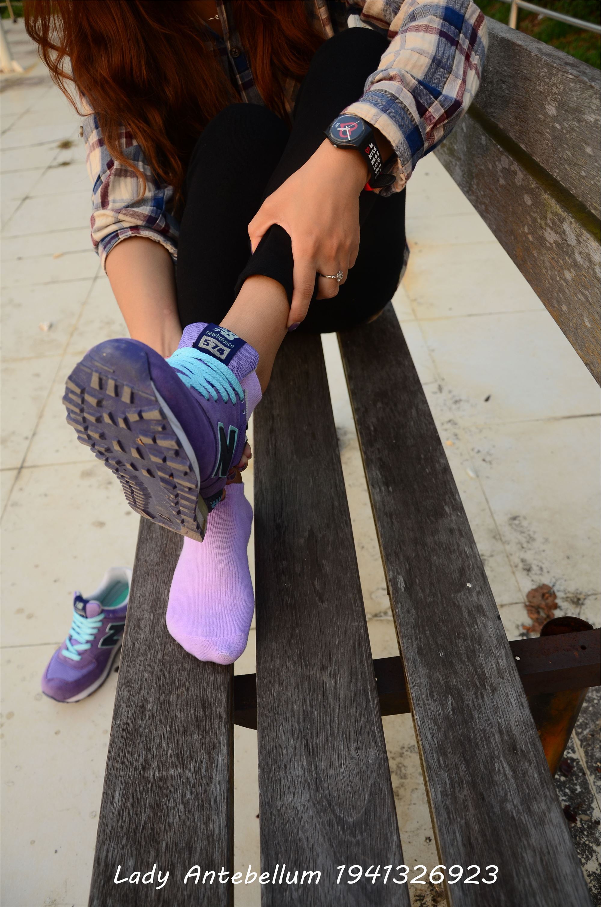 [战前女神] 恋足美腿棉袜女神级摄影套图 021