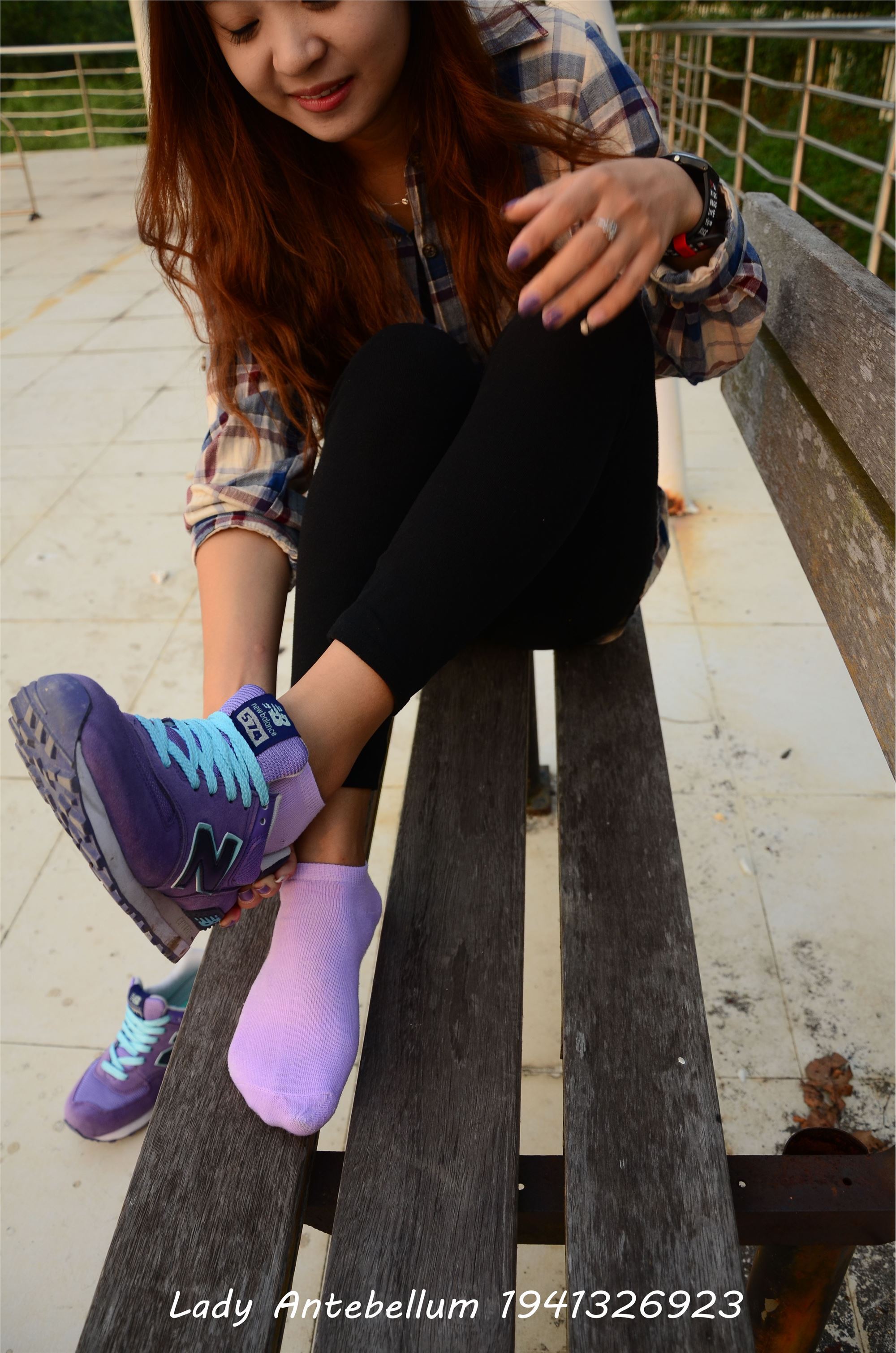 [战前女神] 恋足美腿棉袜女神级摄影套图 021