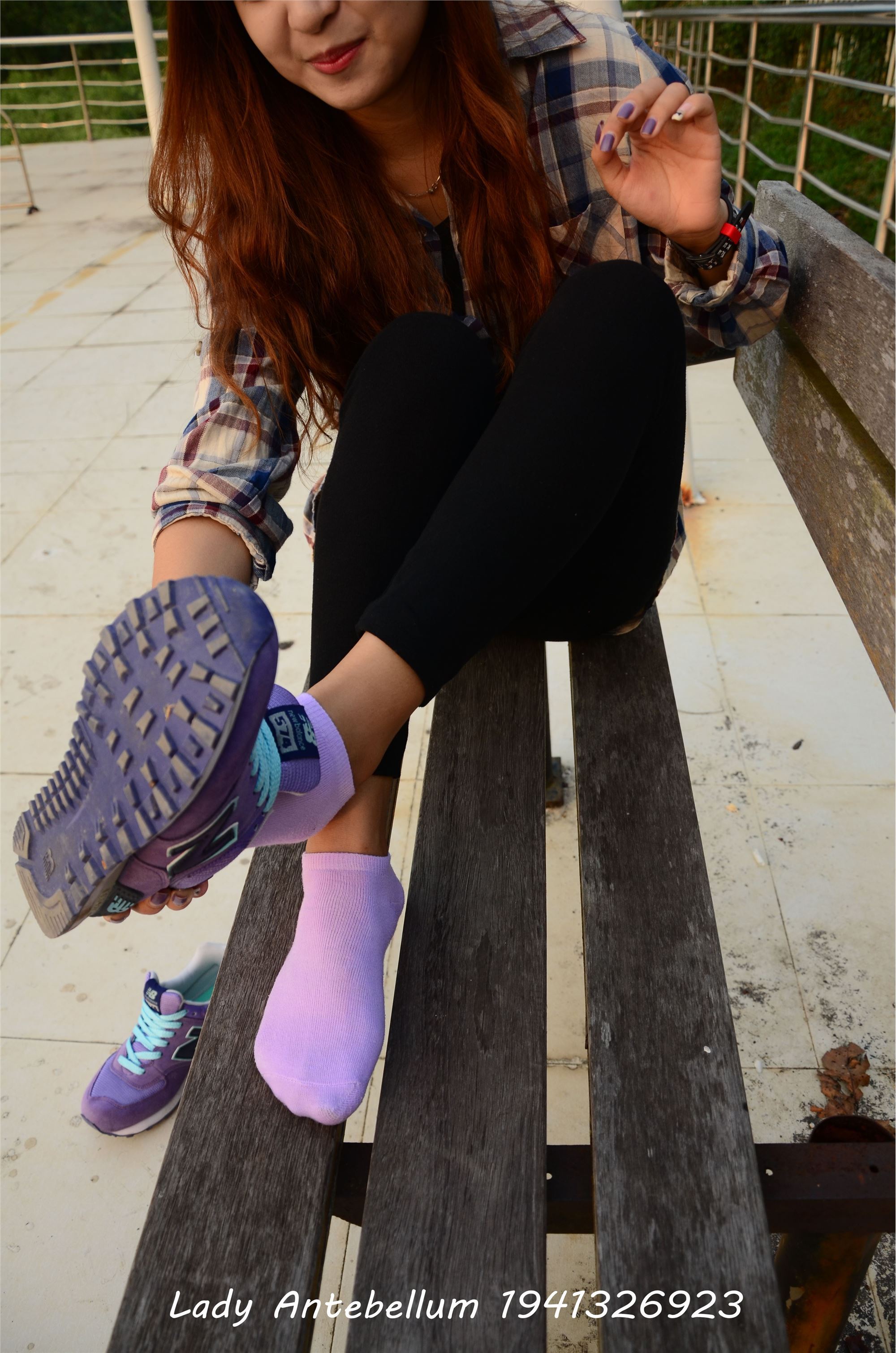 [战前女神] 恋足美腿棉袜女神级摄影套图 021