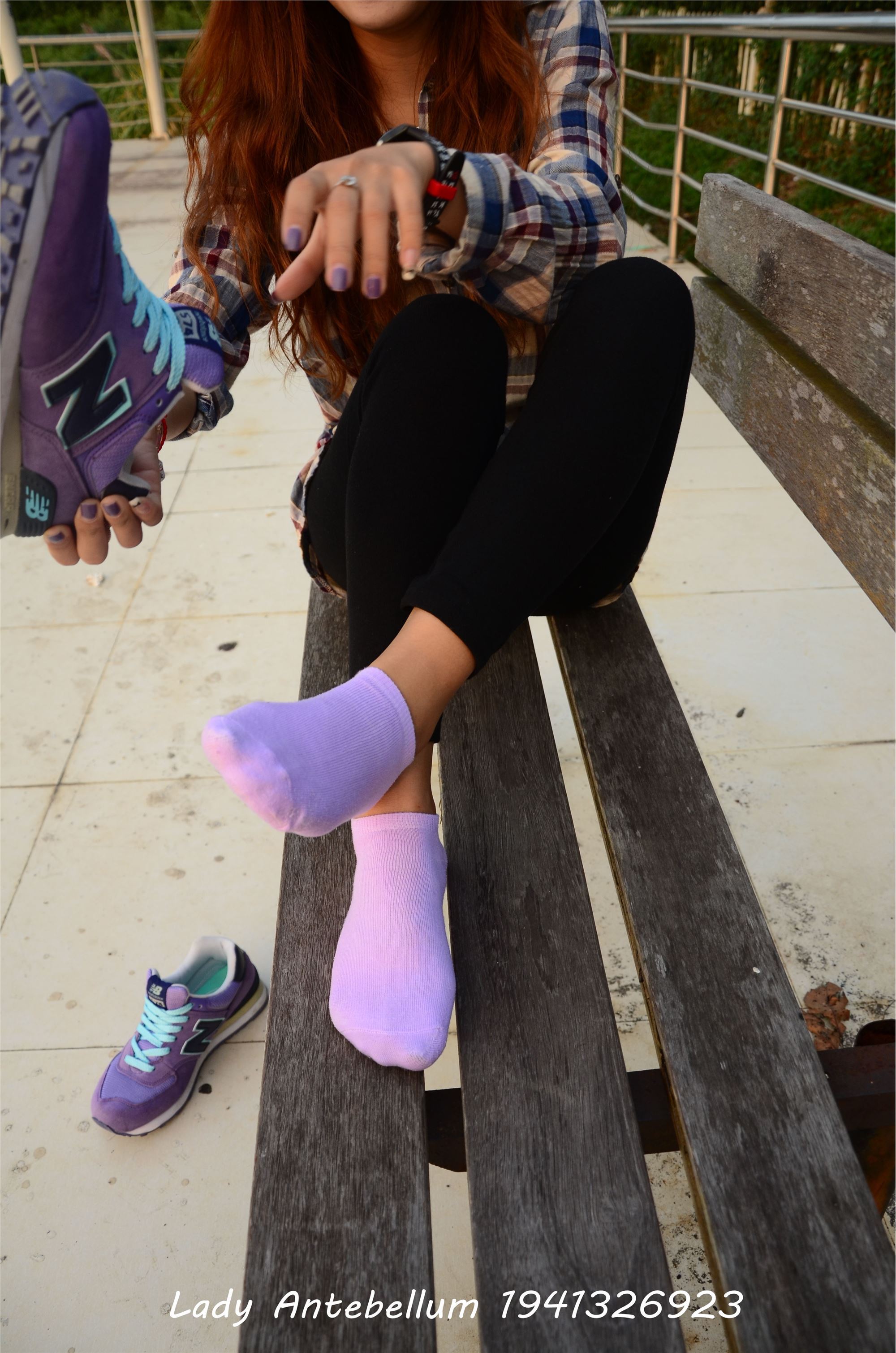 [战前女神] 恋足美腿棉袜女神级摄影套图 021