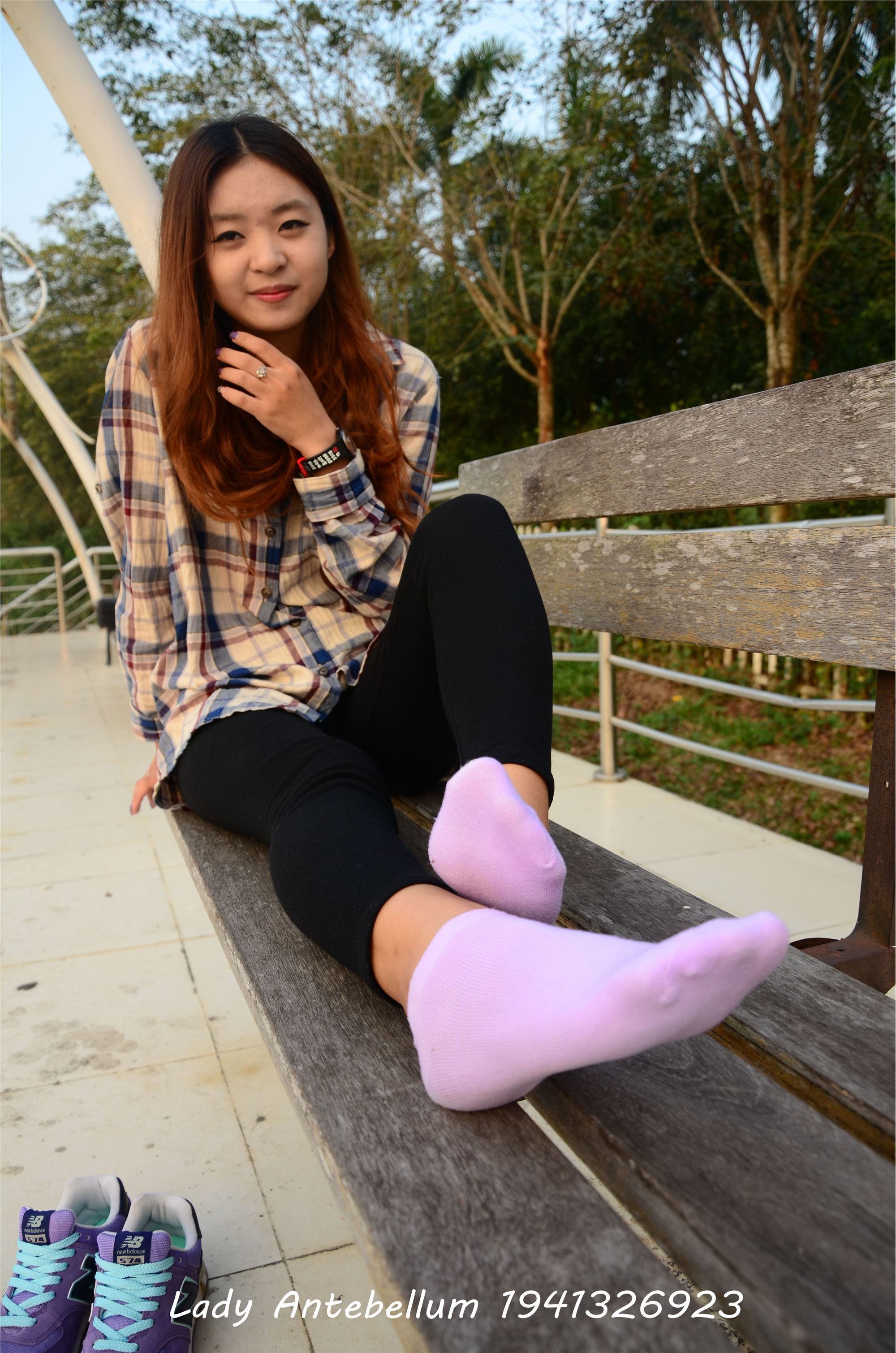 [战前女神] 恋足美腿棉袜女神级摄影套图 021