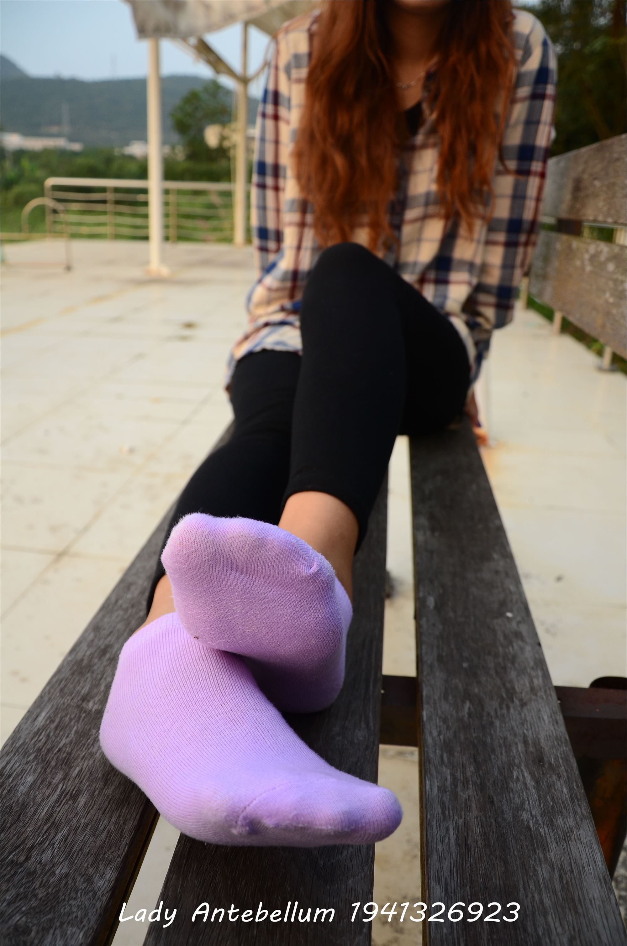 [战前女神] 恋足美腿棉袜女神级摄影套图 021