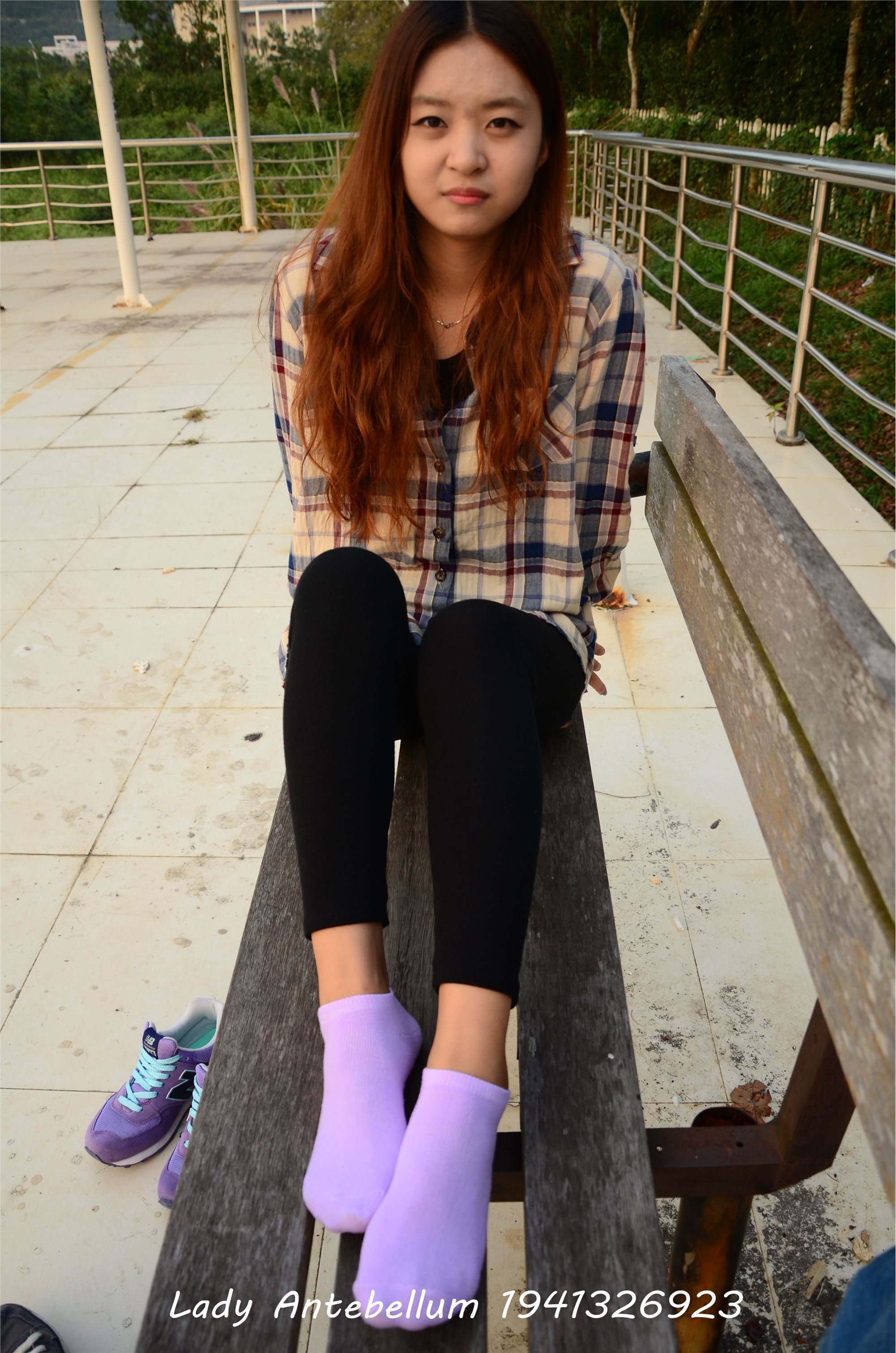 [战前女神] 恋足美腿棉袜女神级摄影套图 021