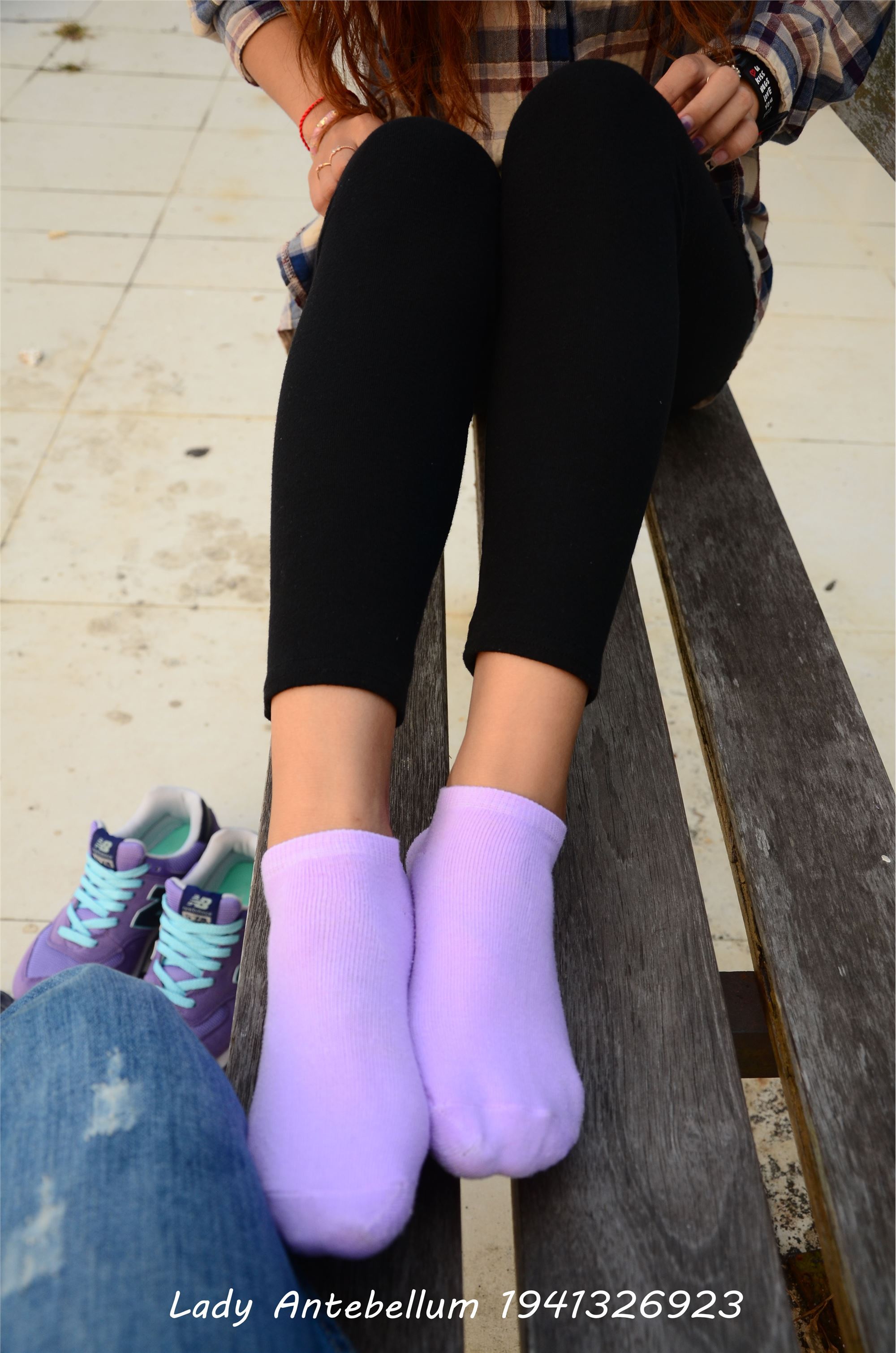 [战前女神] 恋足美腿棉袜女神级摄影套图 021