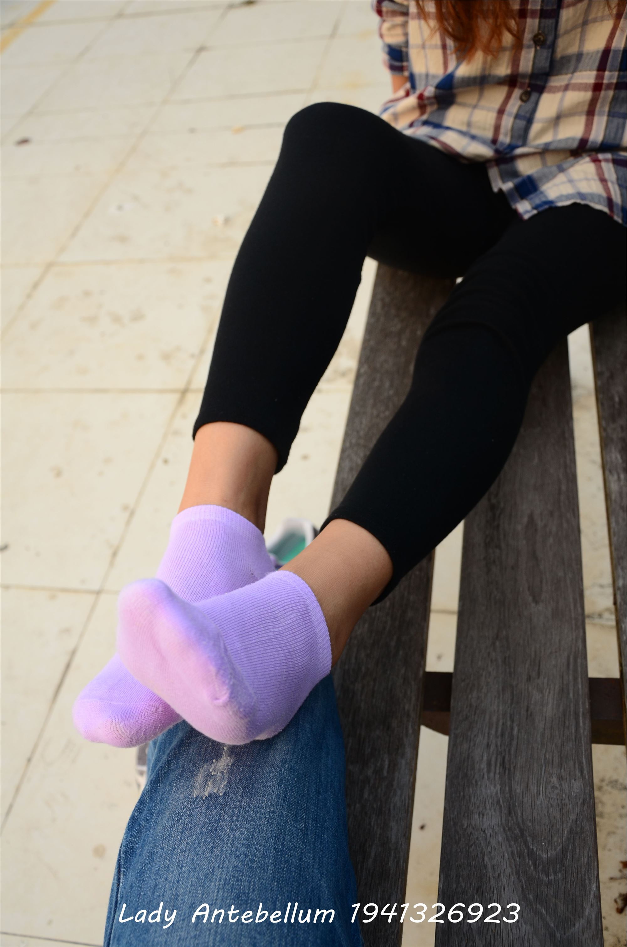 [战前女神] 恋足美腿棉袜女神级摄影套图 021