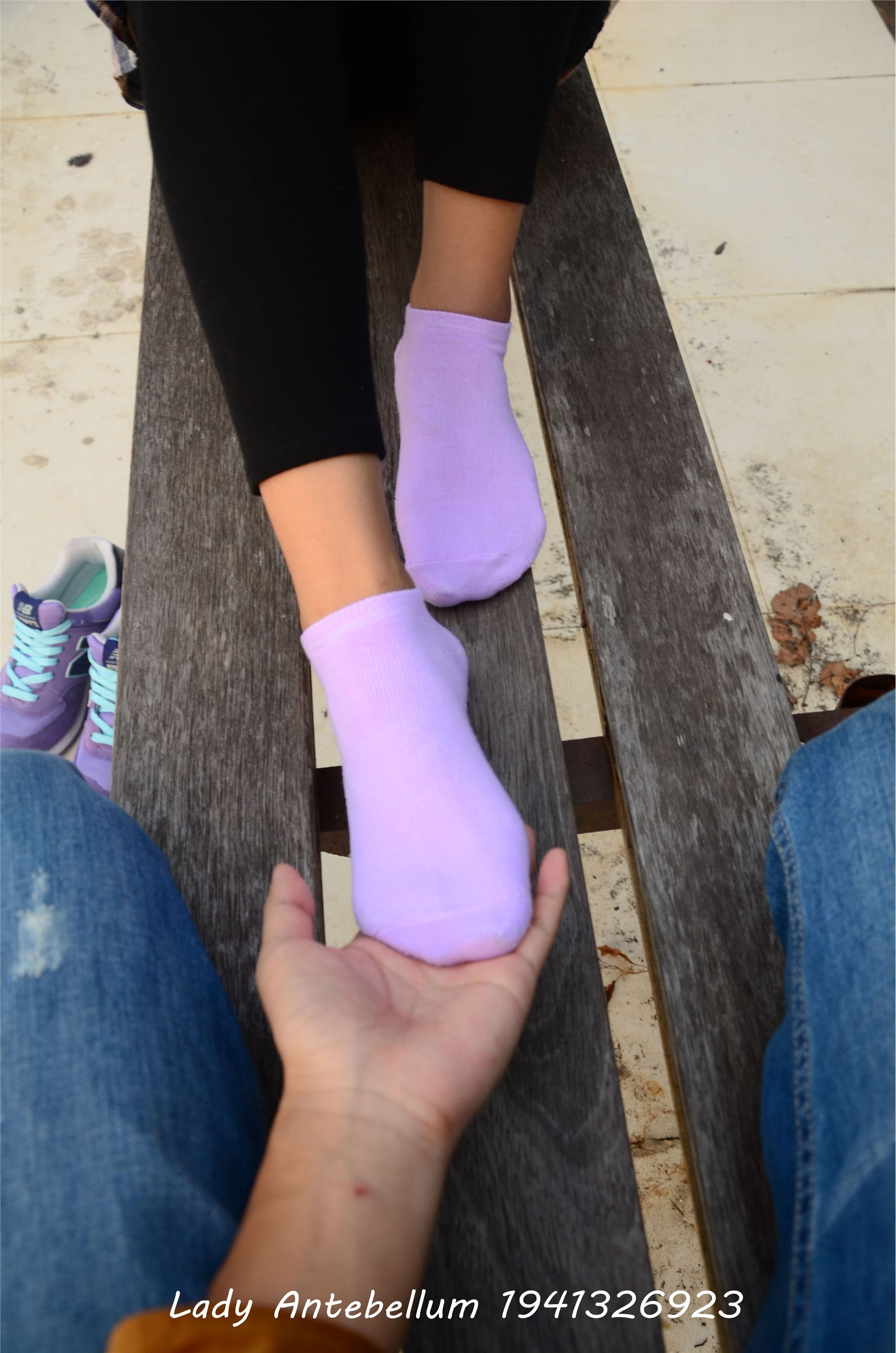 [战前女神] 恋足美腿棉袜女神级摄影套图 021