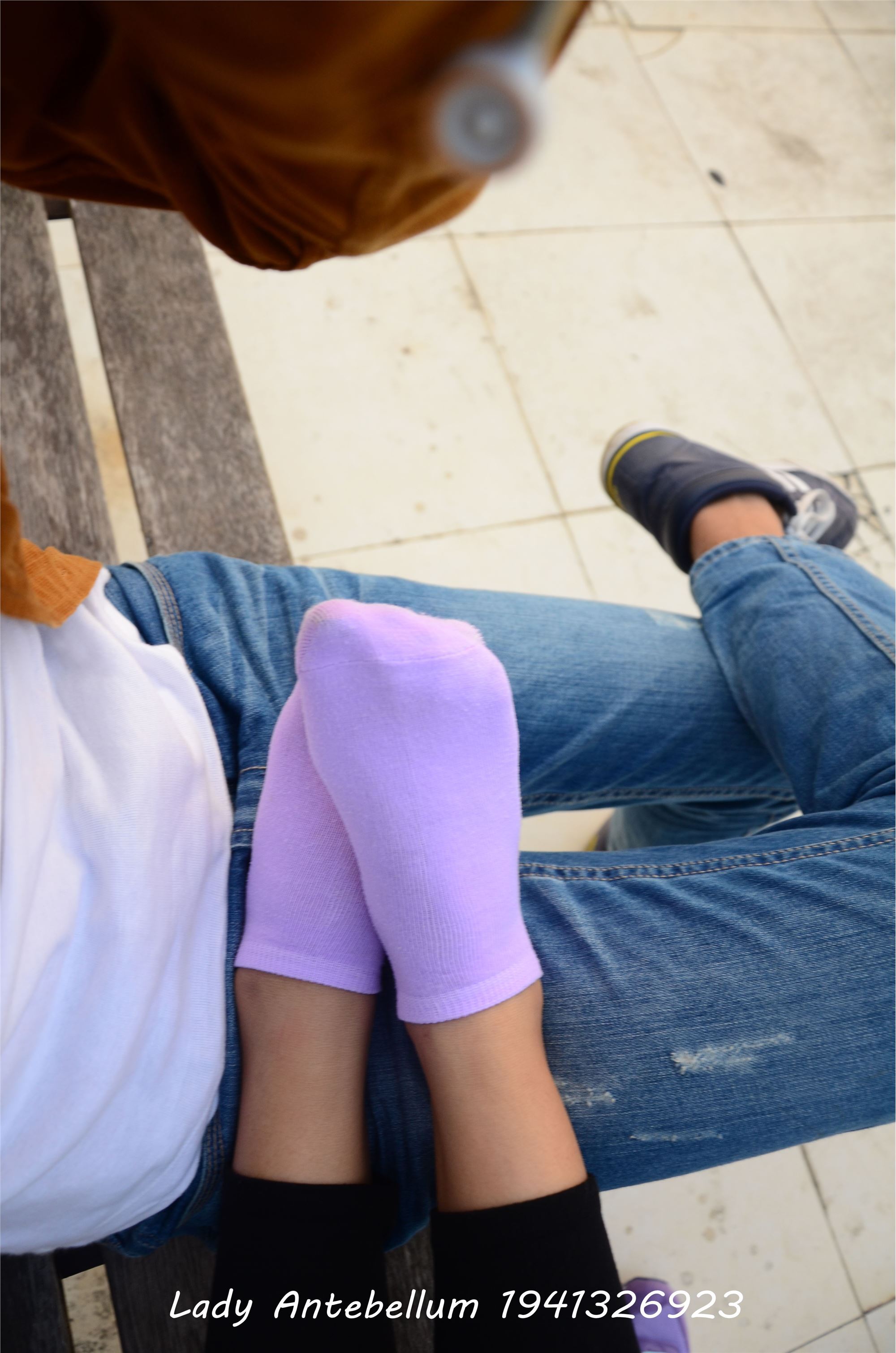 [战前女神] 恋足美腿棉袜女神级摄影套图 021