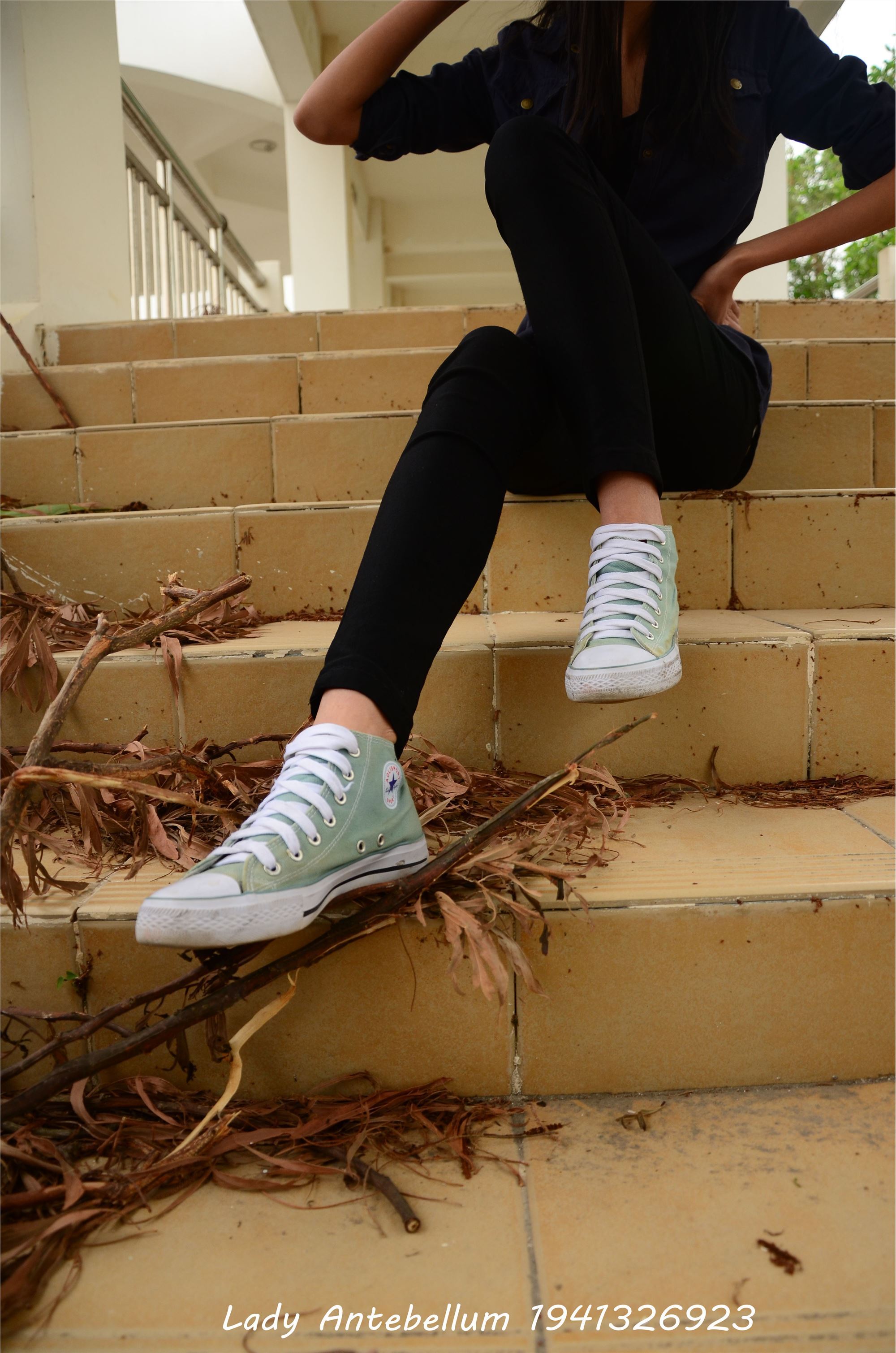 [战前女神] 恋足美腿棉袜女神级摄影套图 022