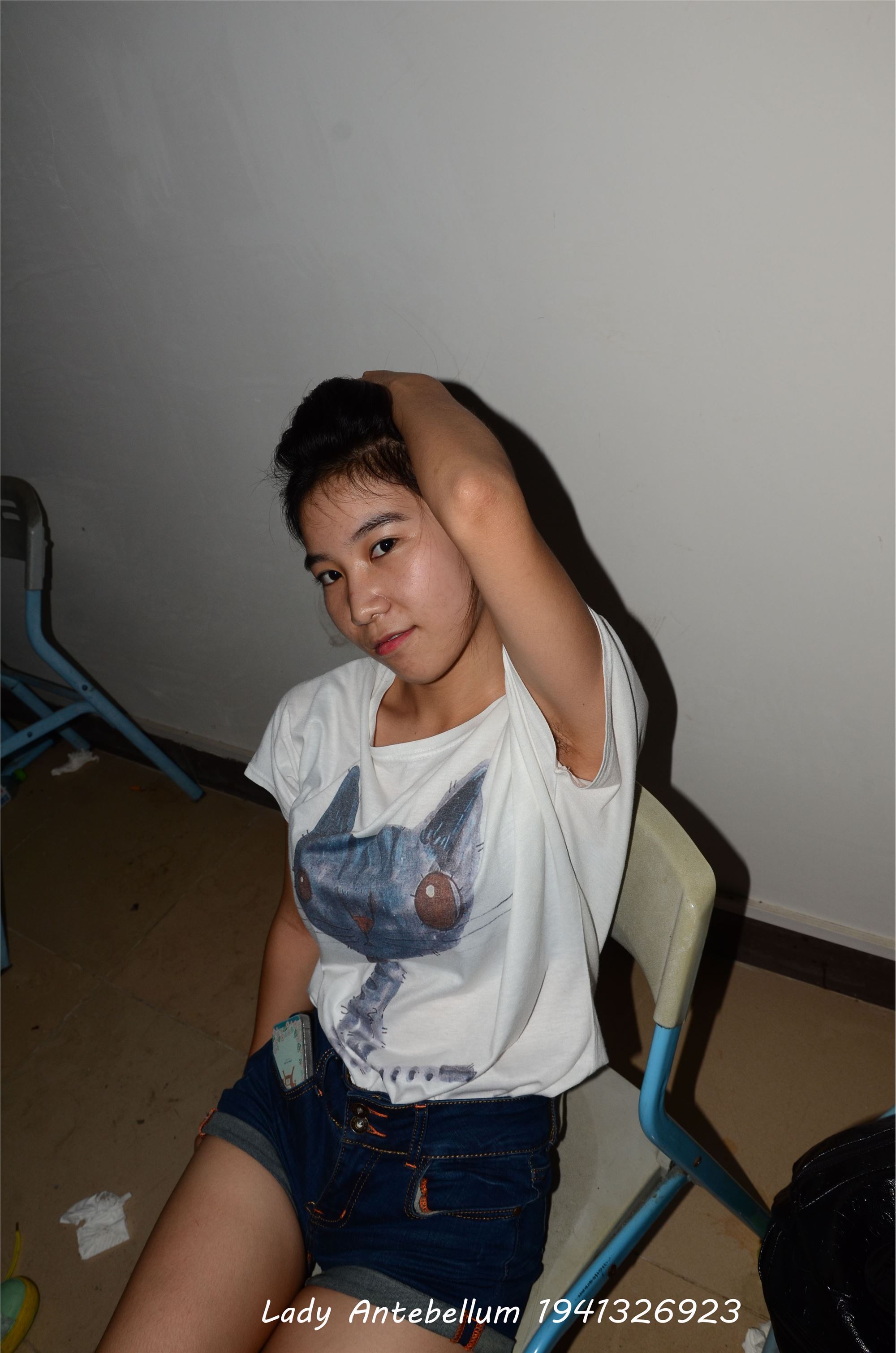 [战前女神] 恋足美腿棉袜女神级摄影套图 025