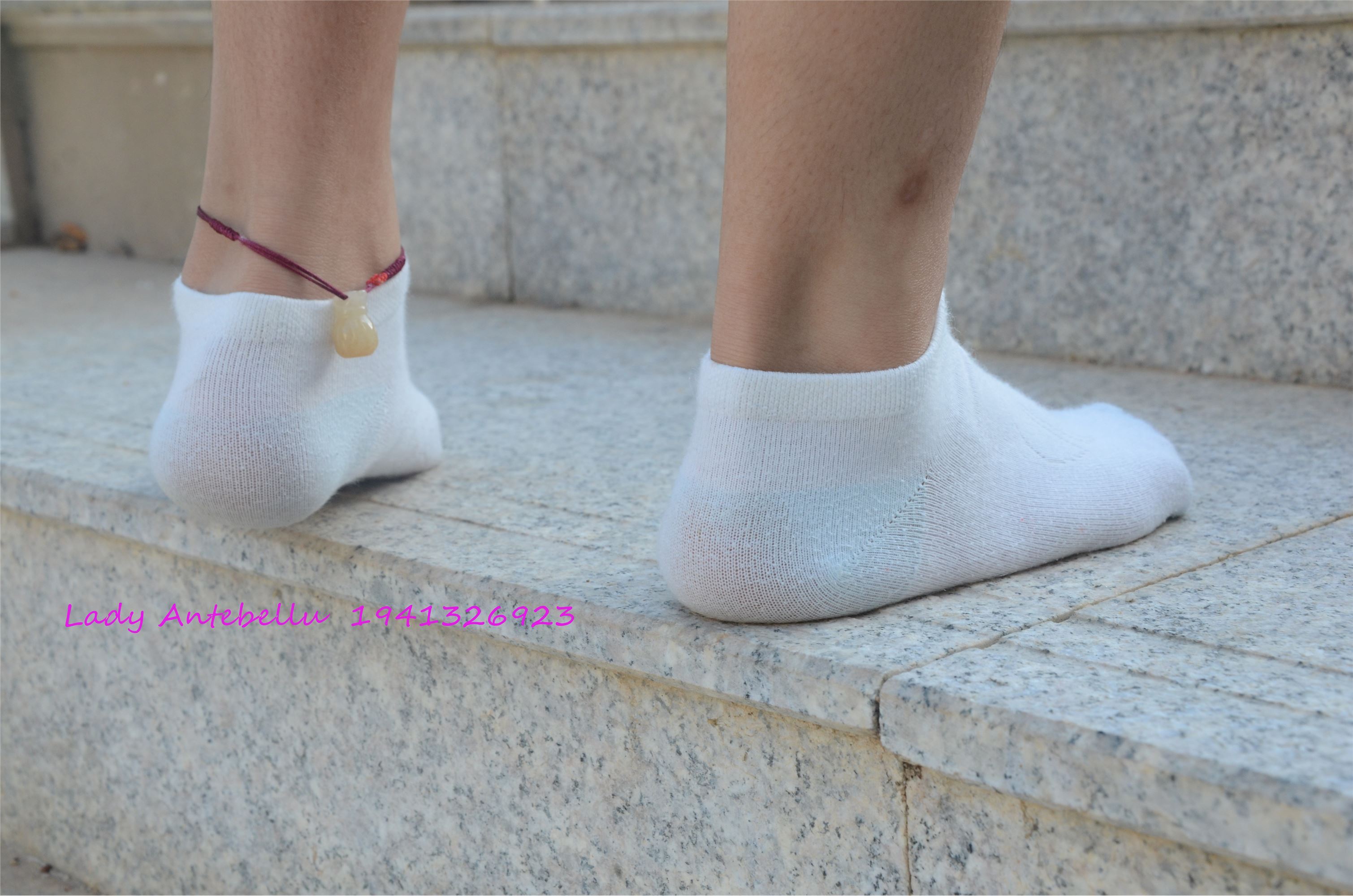 [战前女神] 恋足美腿棉袜女神级摄影套图 026