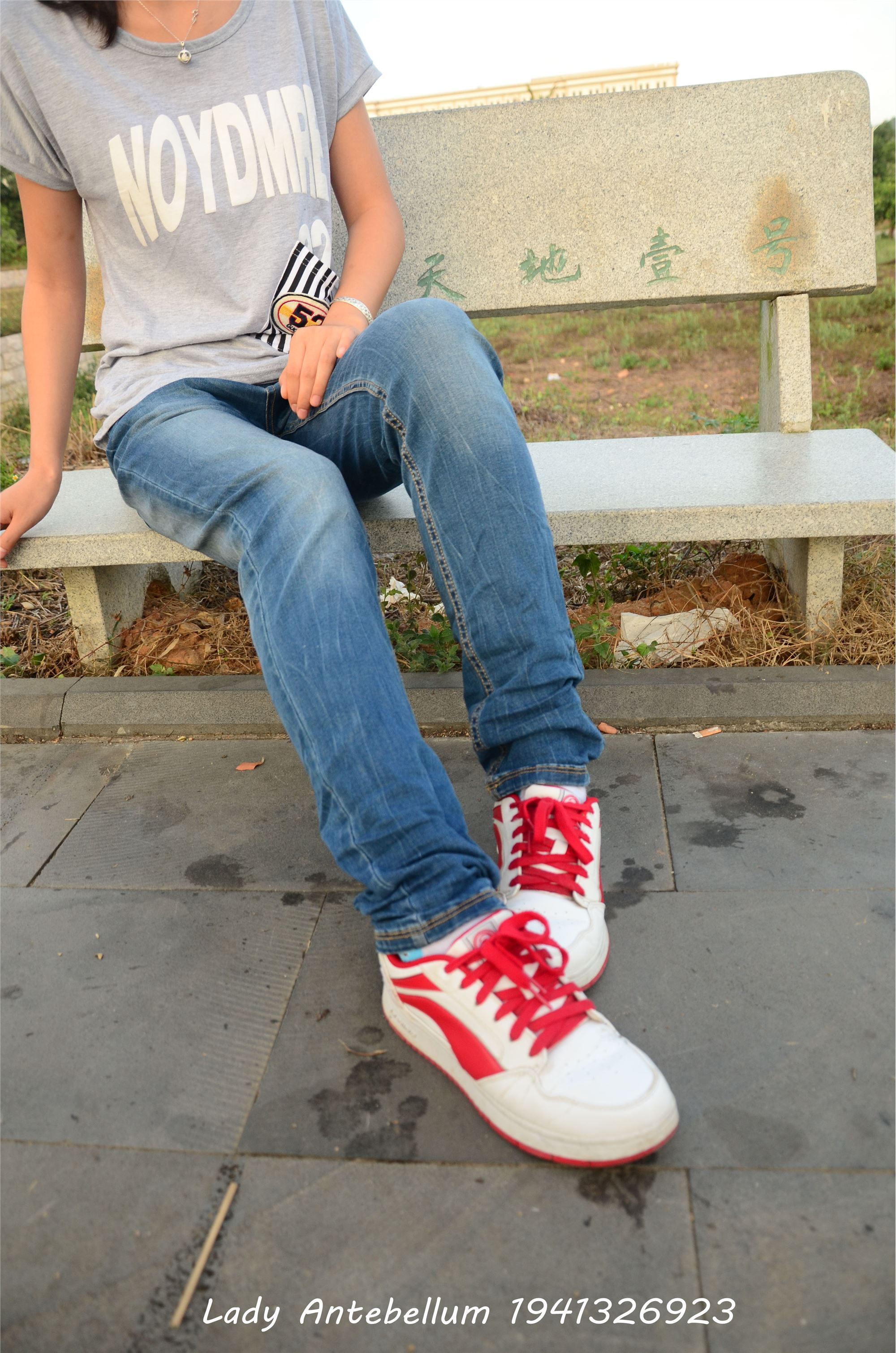 [战前女神] 恋足美腿棉袜女神级摄影套图 028