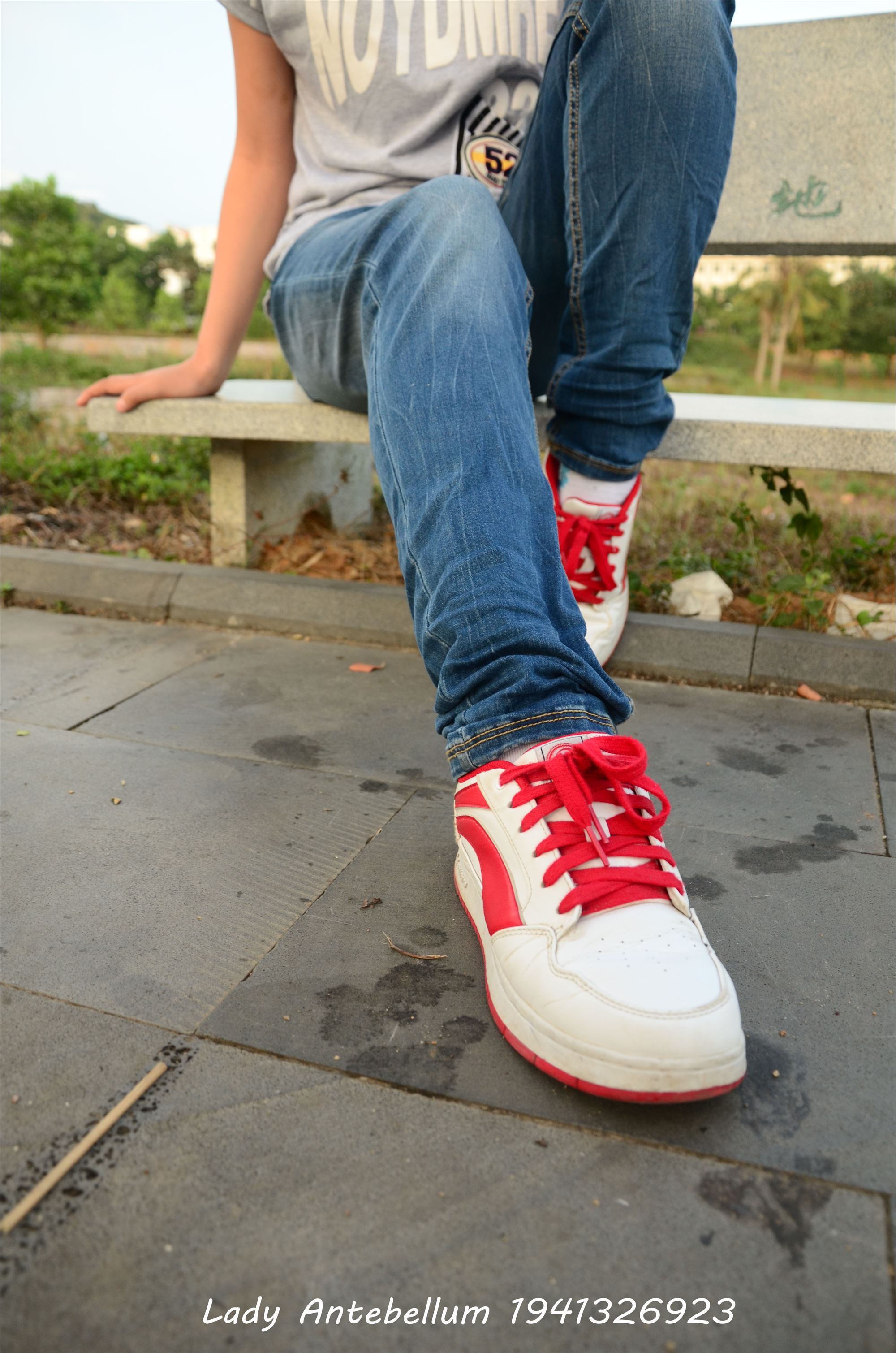 [战前女神] 恋足美腿棉袜女神级摄影套图 028