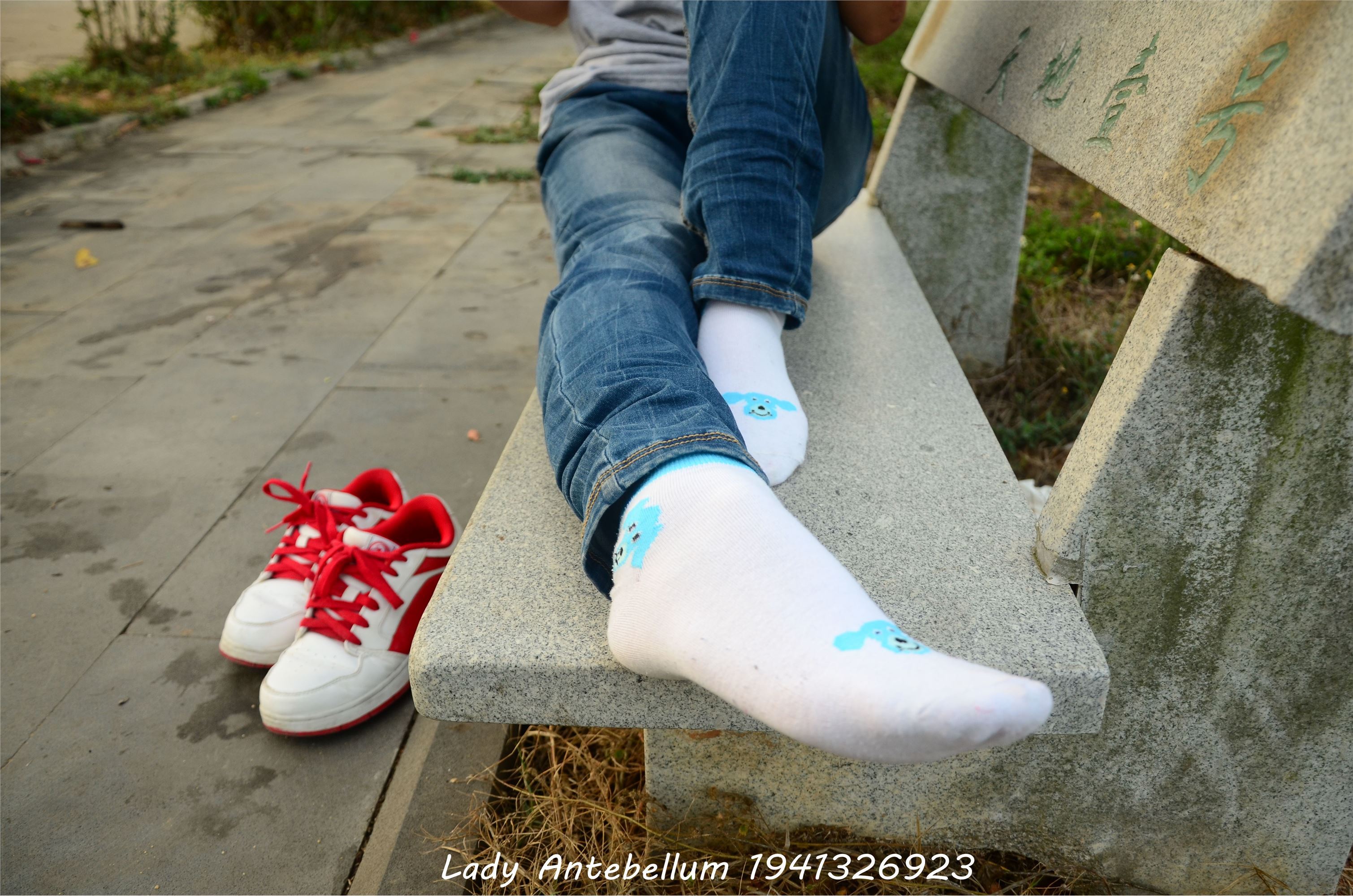 [战前女神] 恋足美腿棉袜女神级摄影套图 028