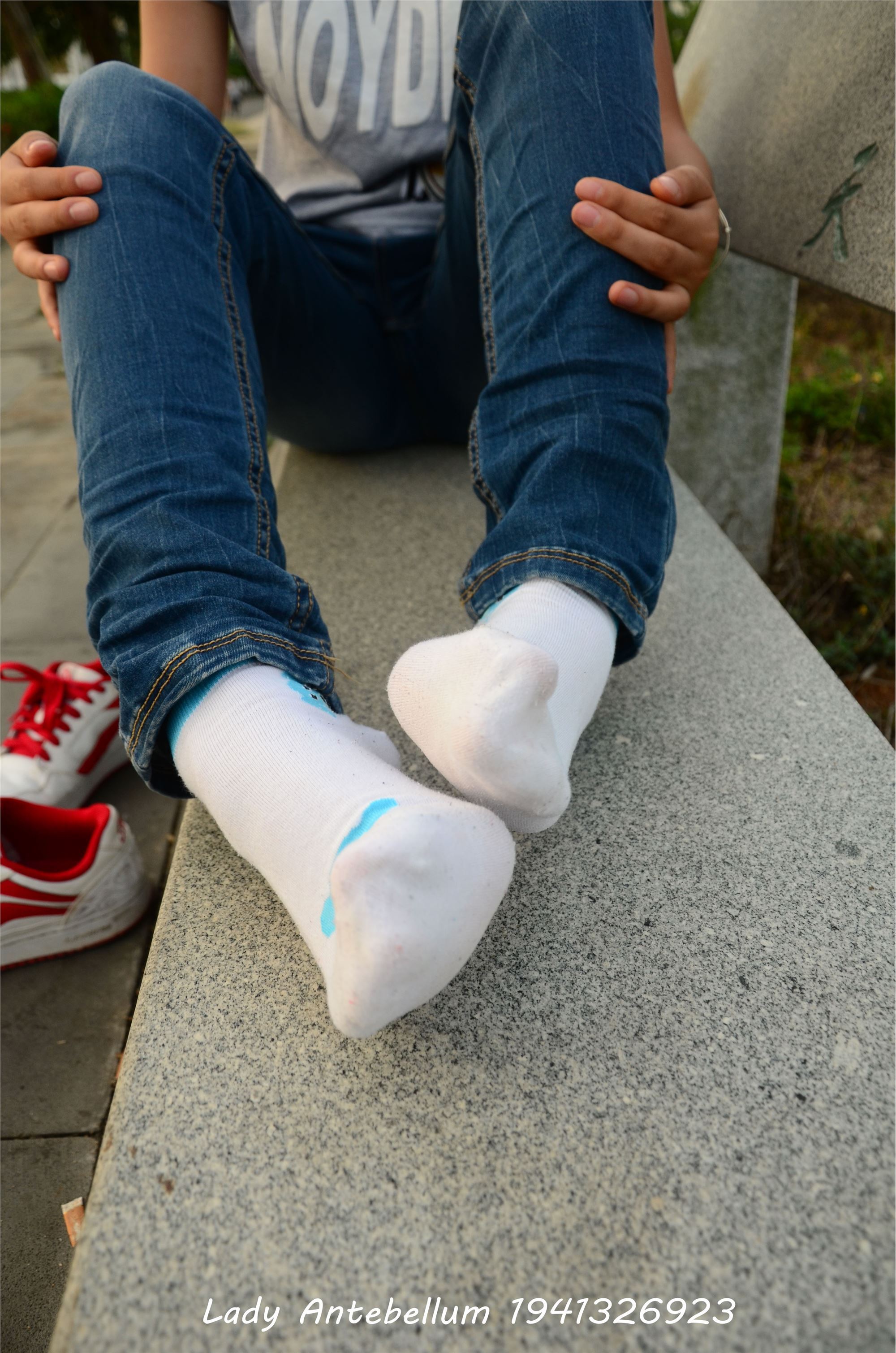 [战前女神] 恋足美腿棉袜女神级摄影套图 028