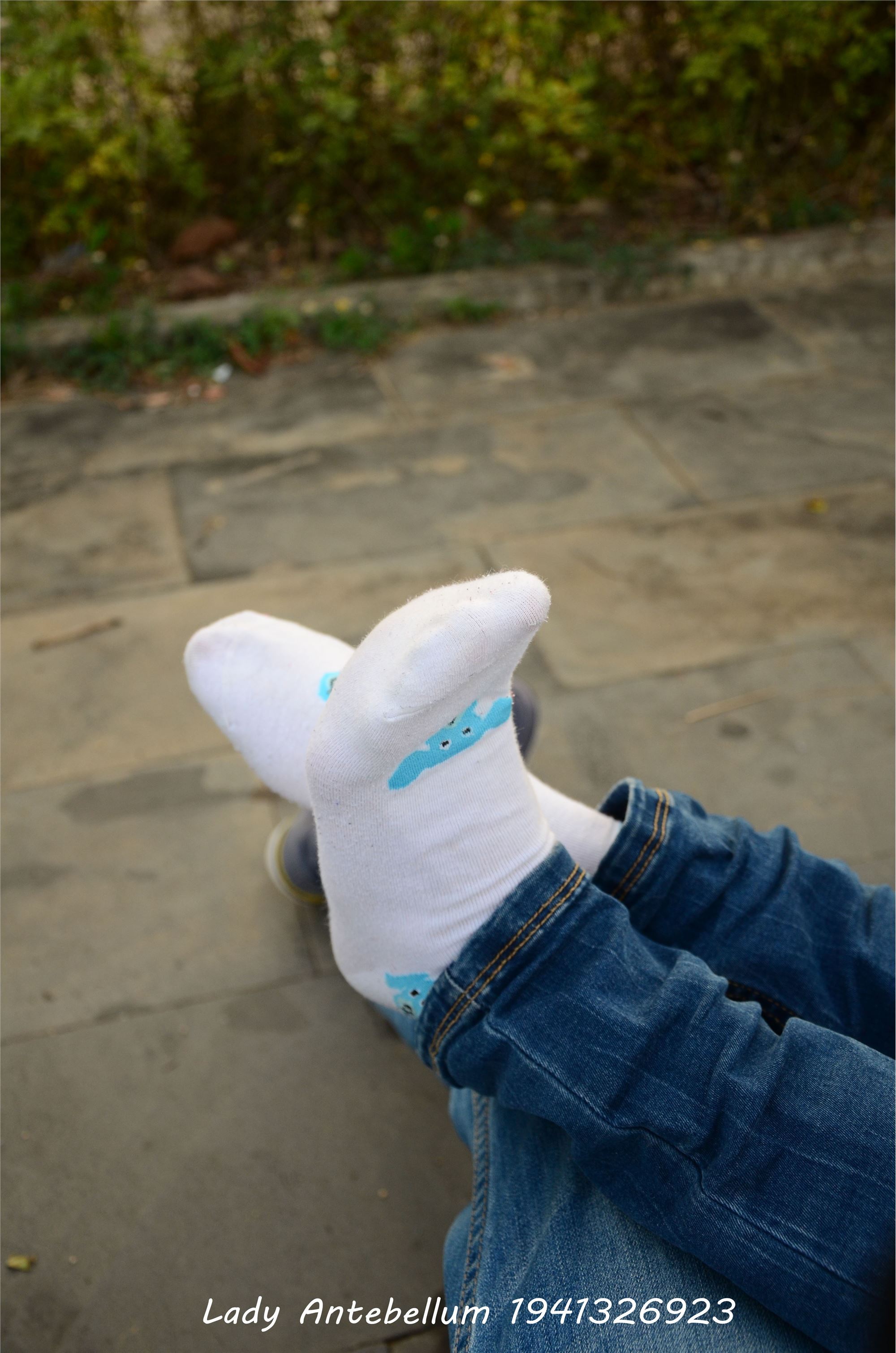 [战前女神] 恋足美腿棉袜女神级摄影套图 028