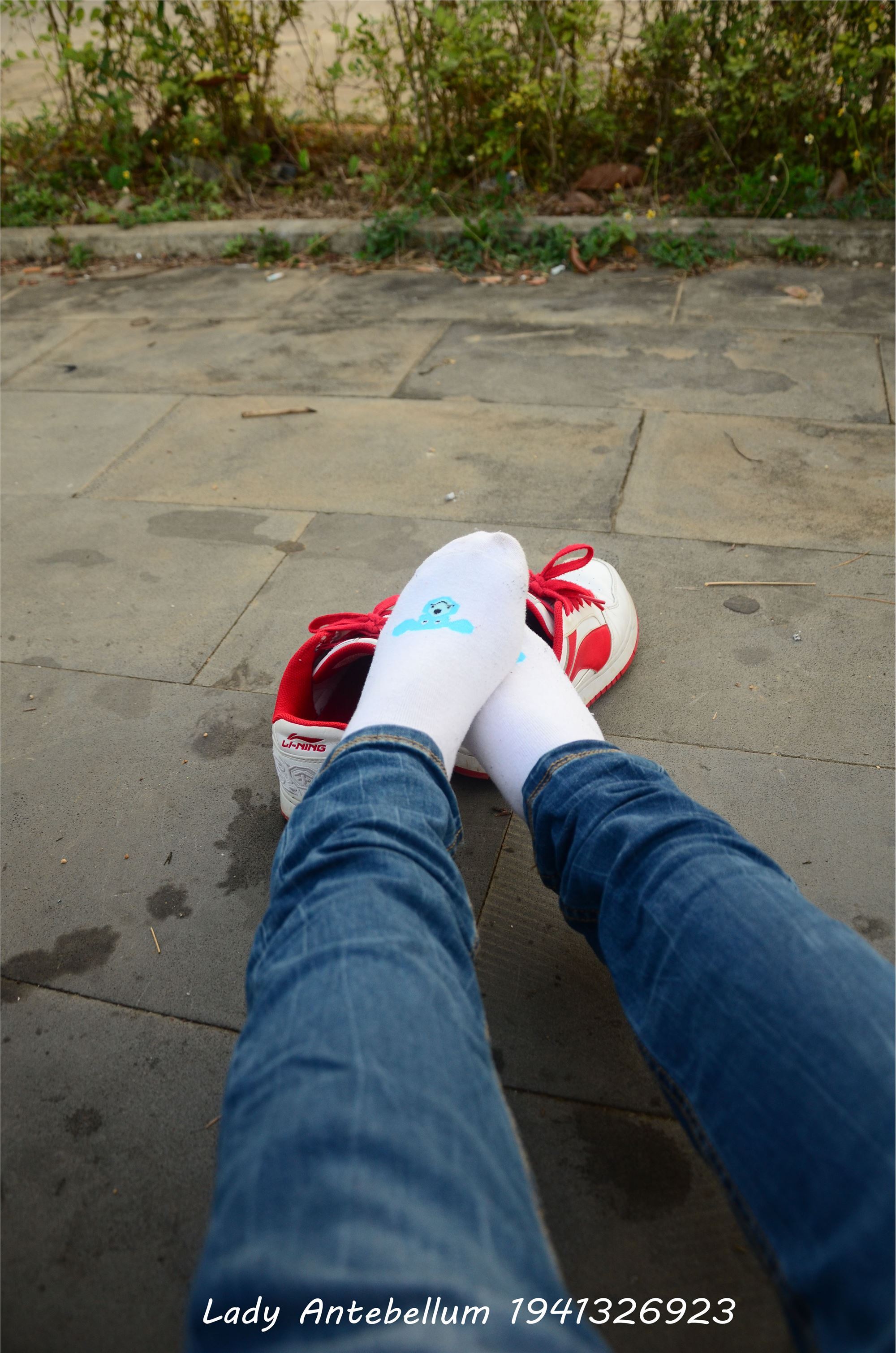 [战前女神] 恋足美腿棉袜女神级摄影套图 028