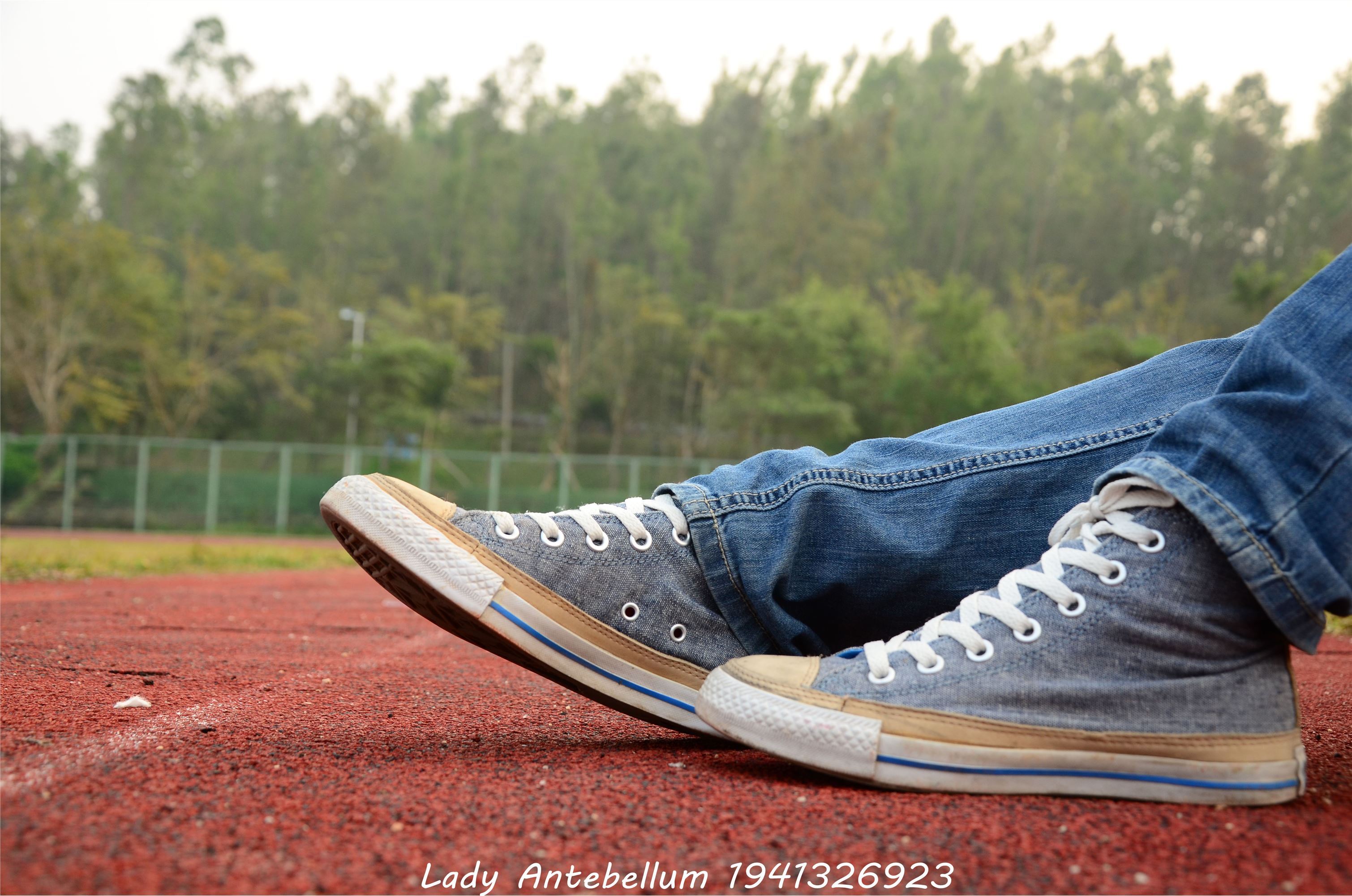 [战前女神] 恋足美腿棉袜女神级摄影套图 030